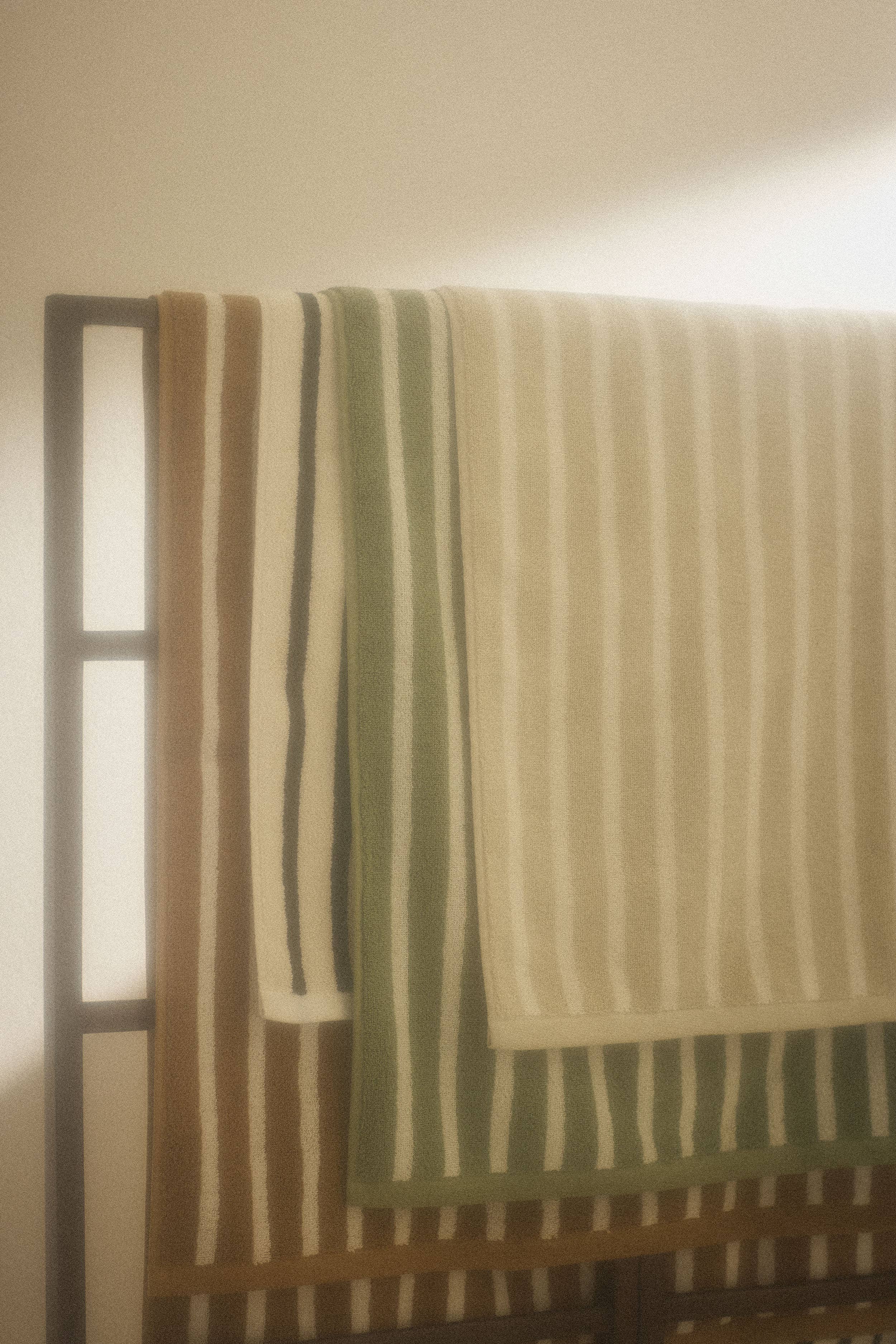 Bonnie Bath Towels