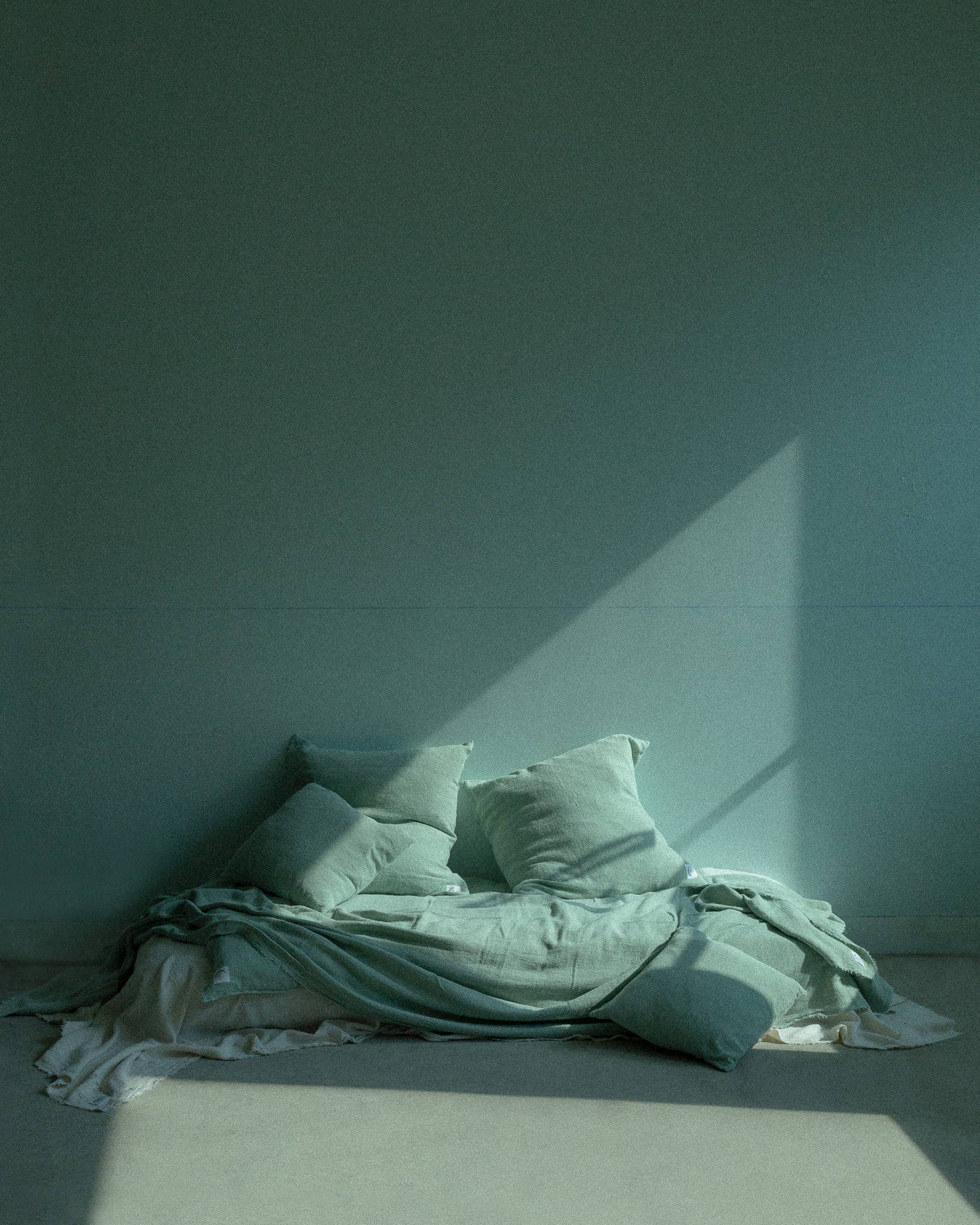 French Raw Linen Throw