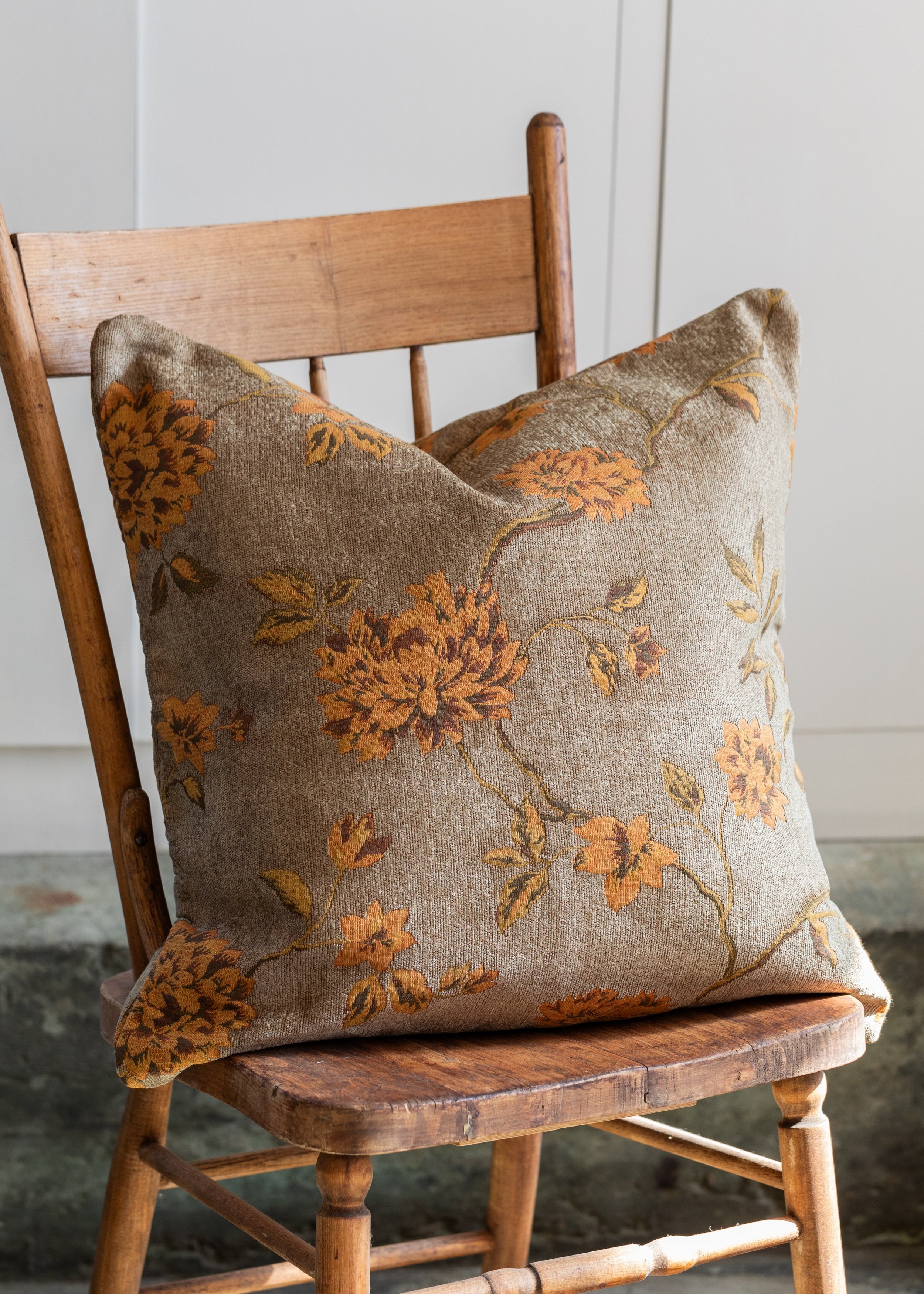 CHARLOTTE_TAPESTRY_PILLOW_COVER-2.jpg