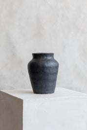 Carma Ferrier Small Vase 01 in Black