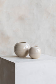 KAMOSHIKA Round vase in Cream