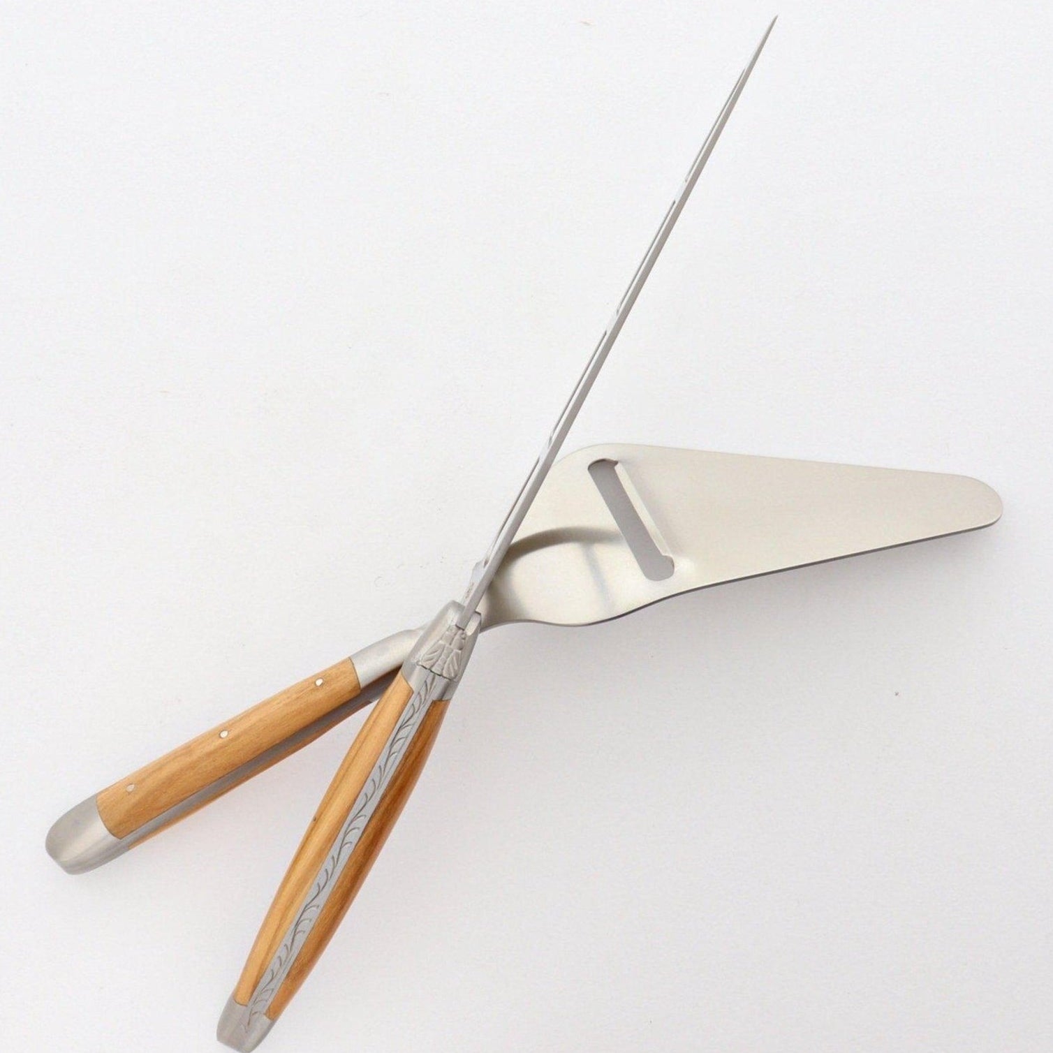 Laguiole Cheese Set "Barthélemy" - Olive Wood Handle - By Forge de Laguiole