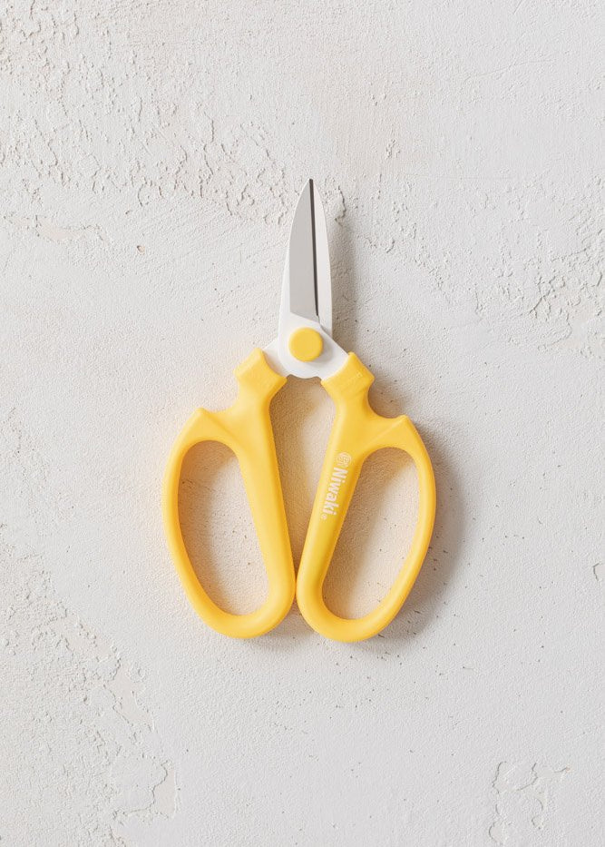 Niwaki_Sakagen_Flower_Scissors_Yellow.jpg