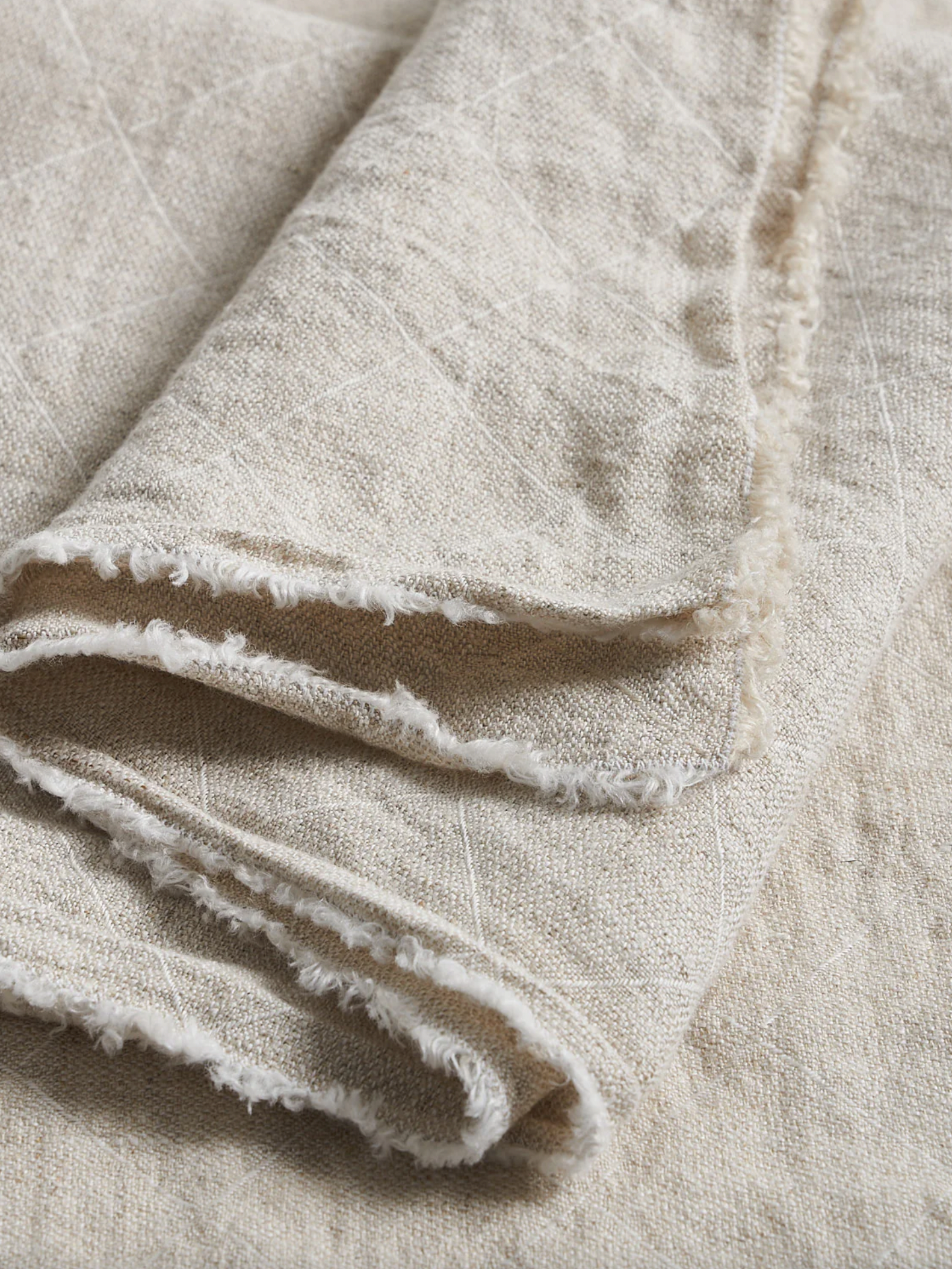 Philo Linen Tablecloth in Natural