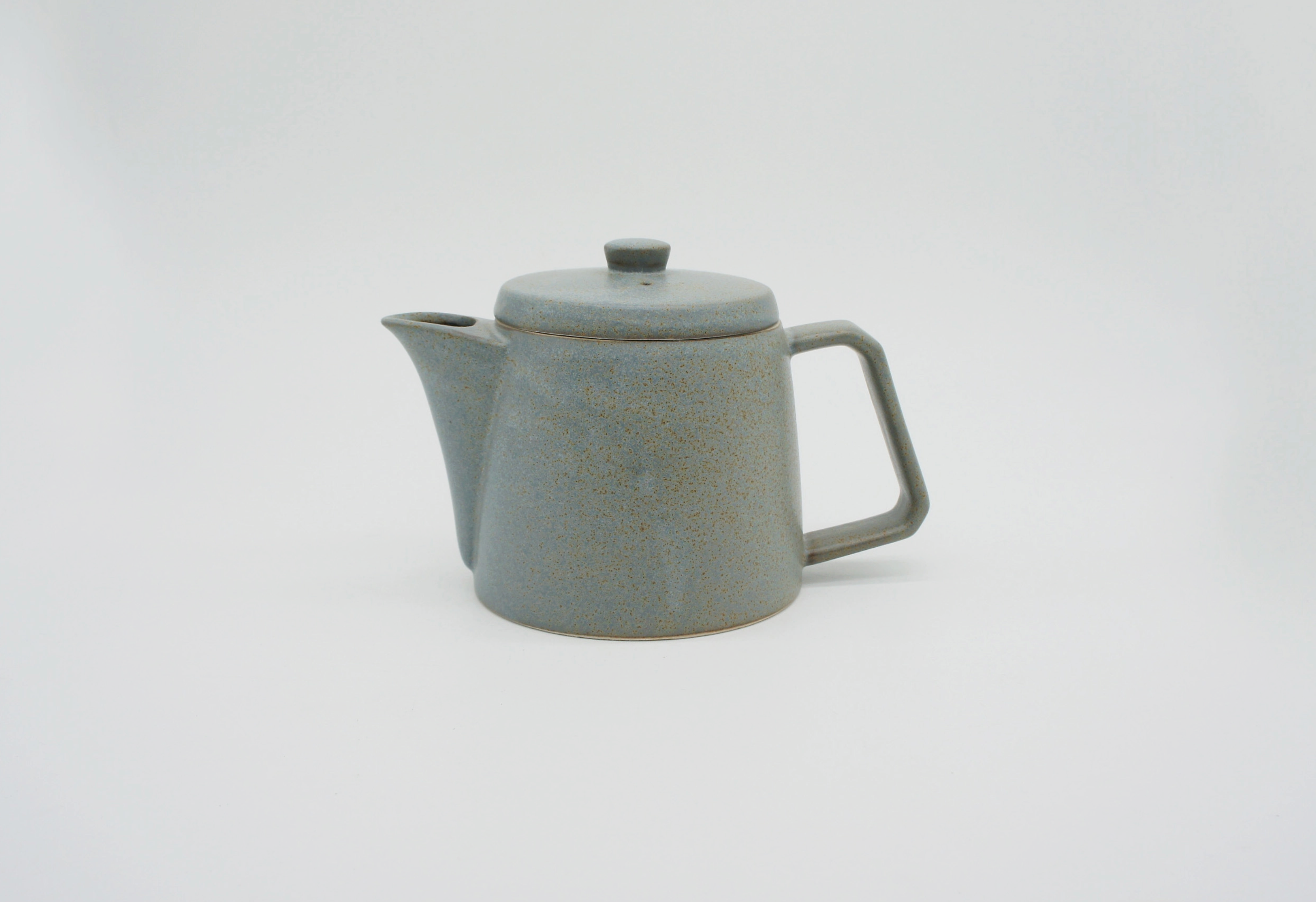 AP Teapot in Gray