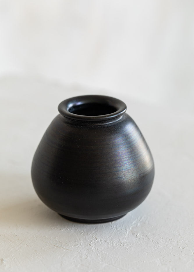 VIntage_handmade_black_bud_vase_italy_find-3.jpg