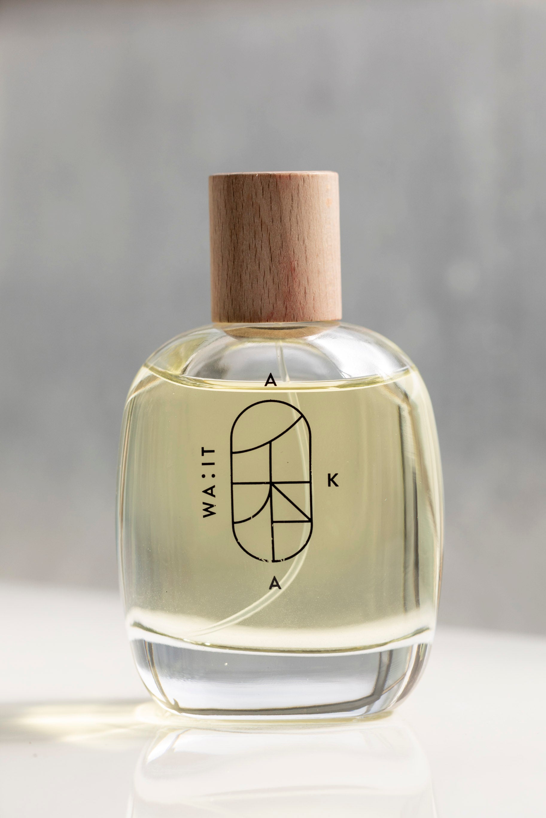WA-IT_AKA_Perfume.jpg