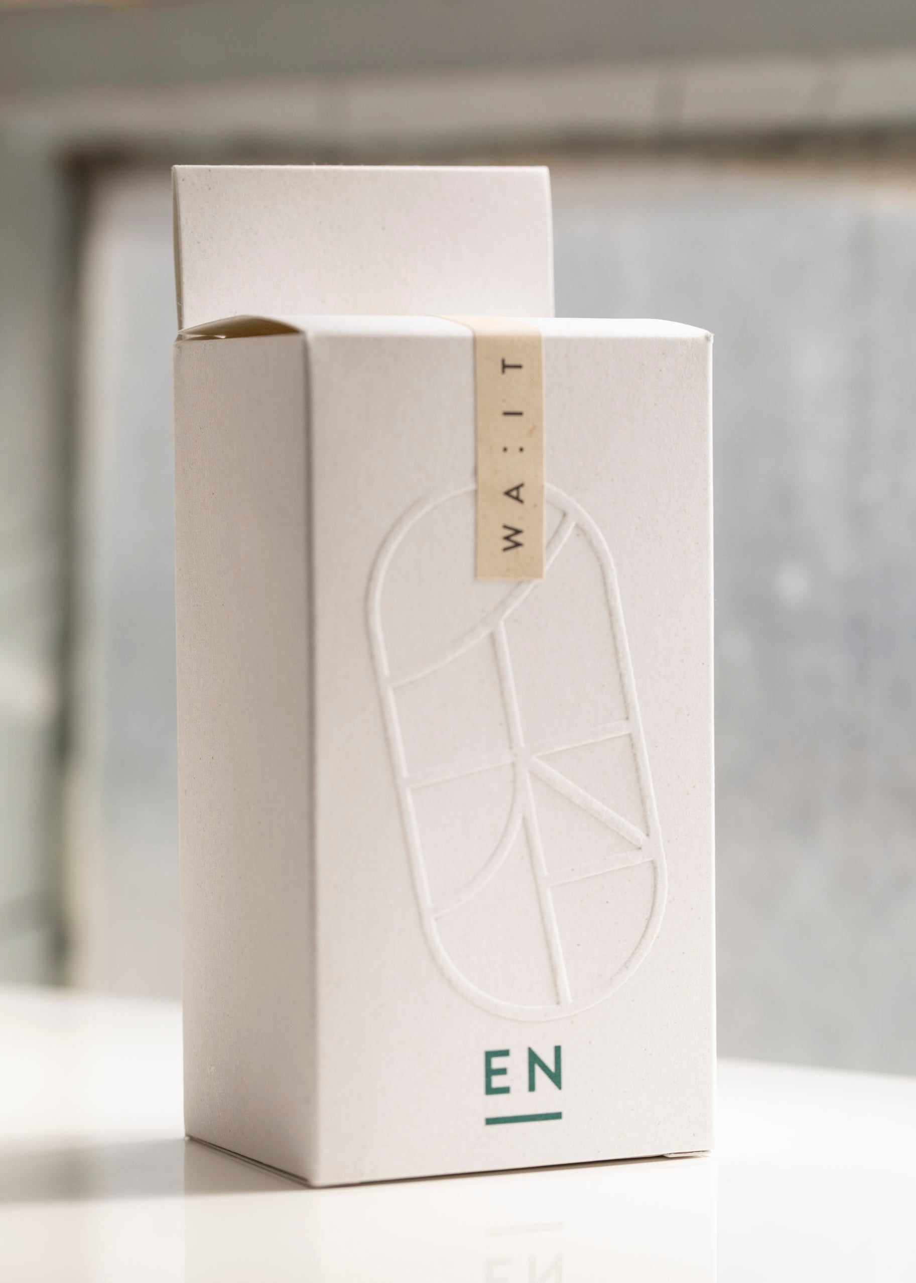 WA-IT_EN_Perfume-3.jpg
