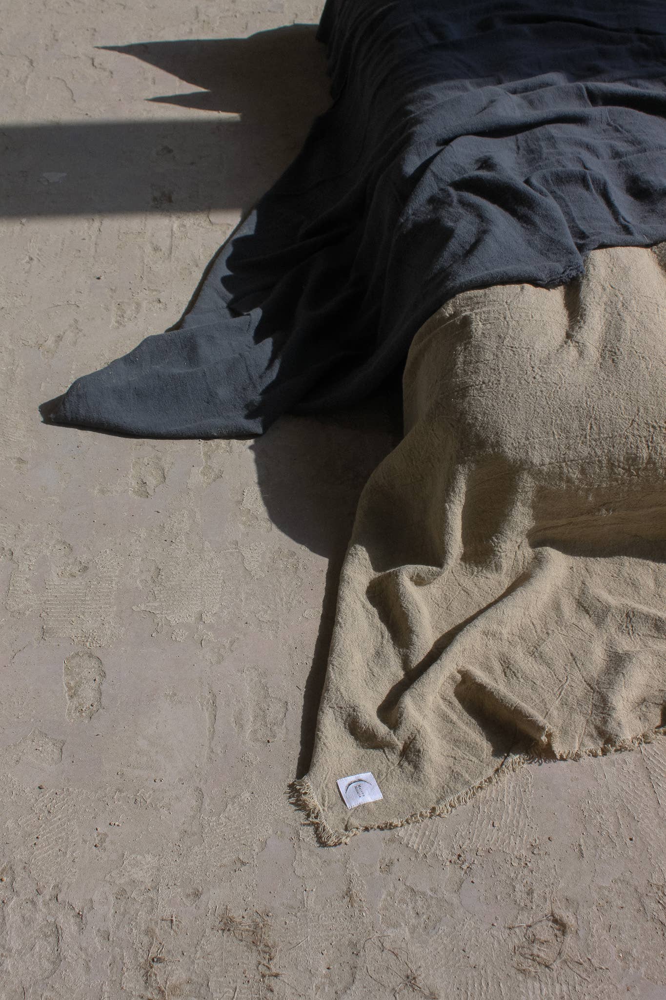 French Raw Linen Throw