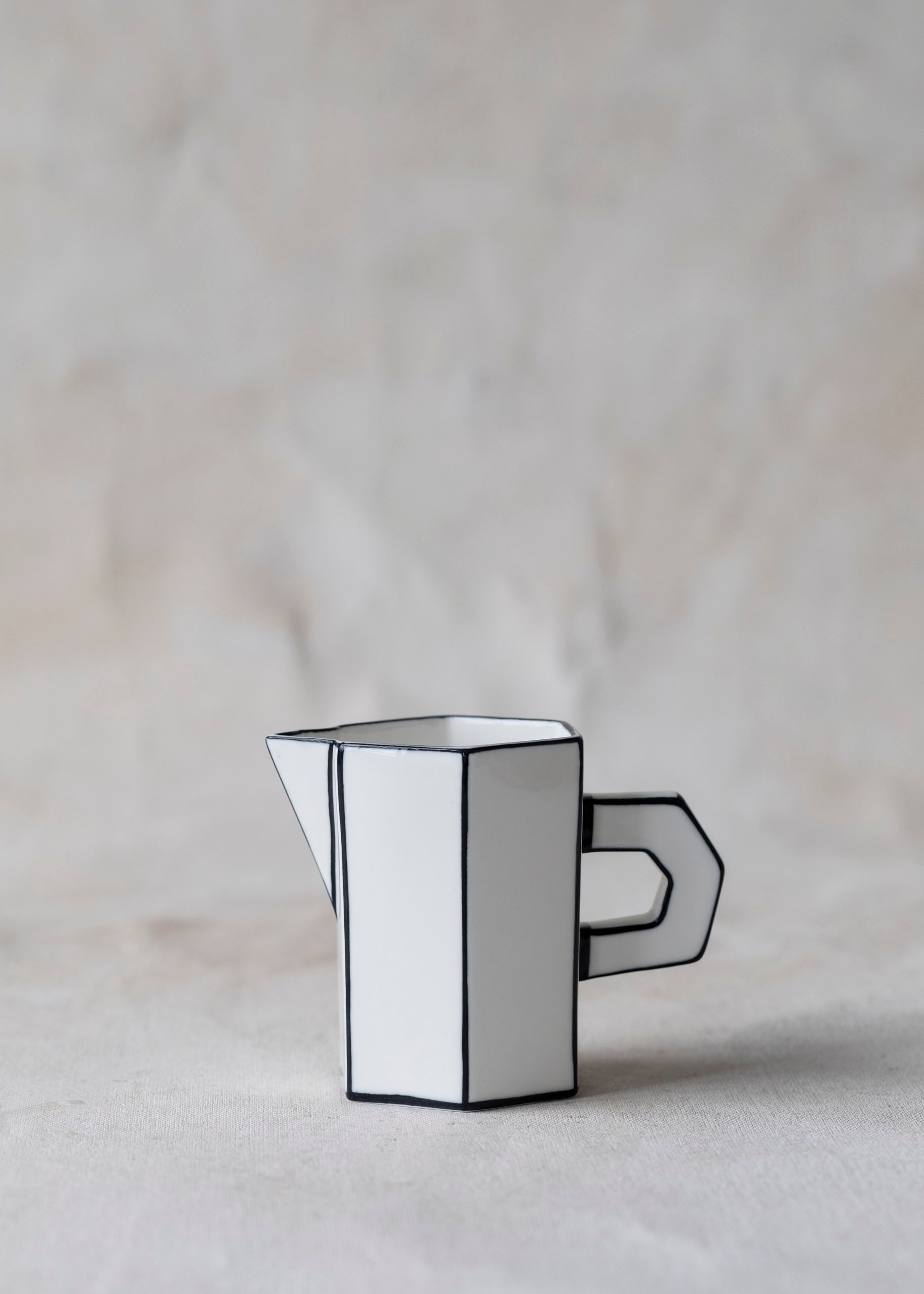 black_carte_blanche_jug-2.jpg