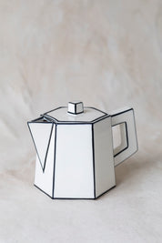 Carte Blanche Teapot