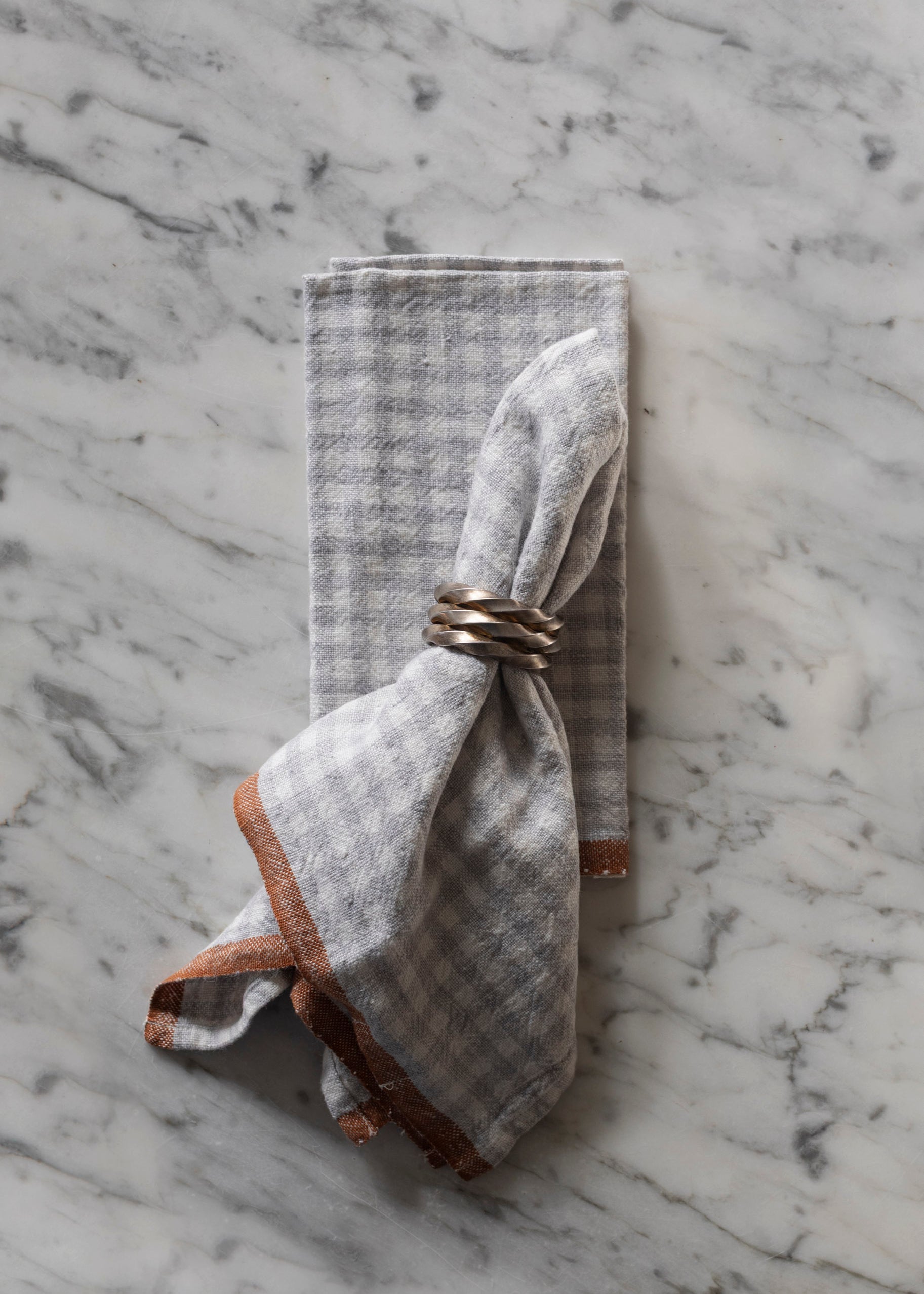 blue_gingham_linen_napkin.jpg