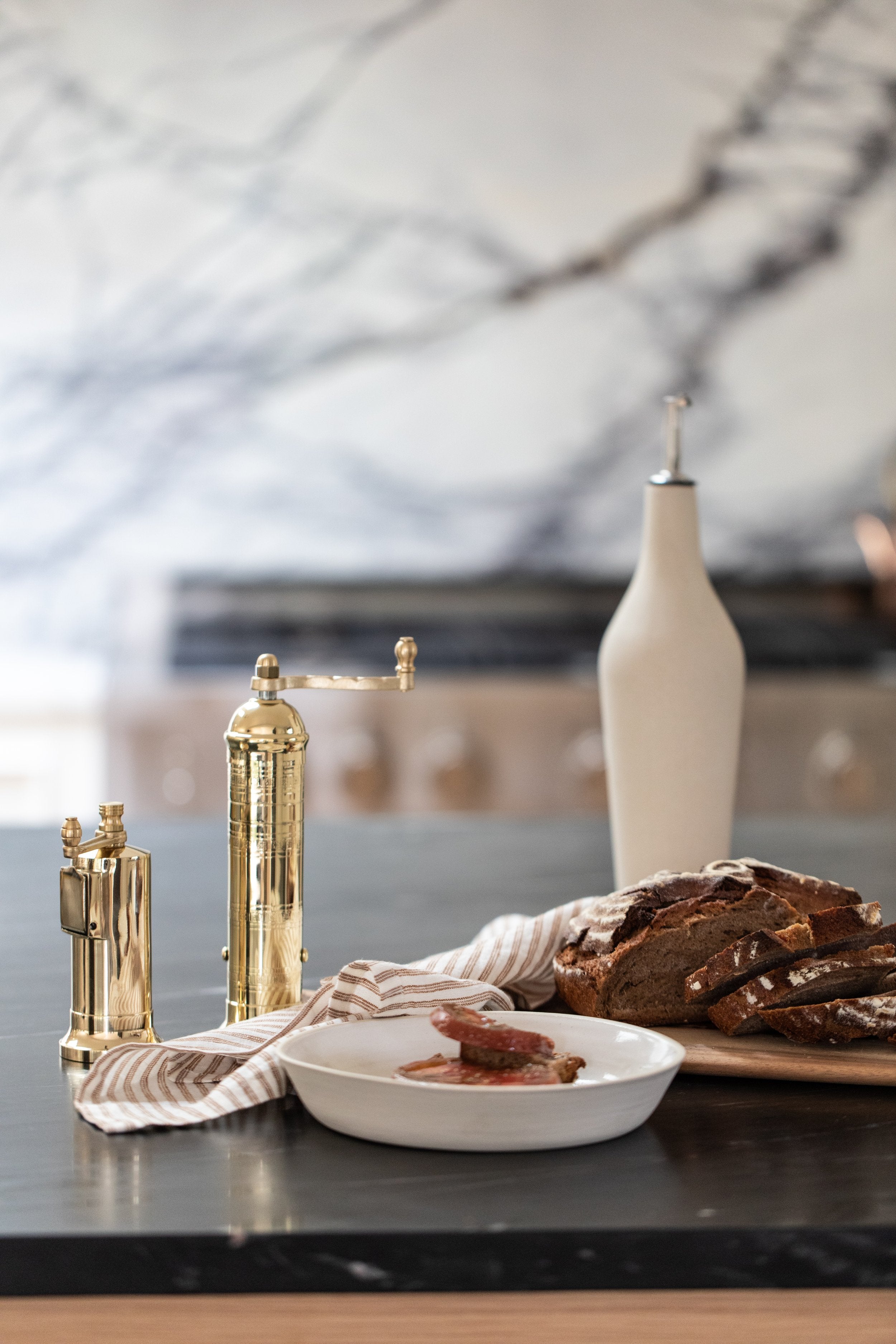 Alexander Handmade Mills Salt & Pepper Mill - Thumbnail 3