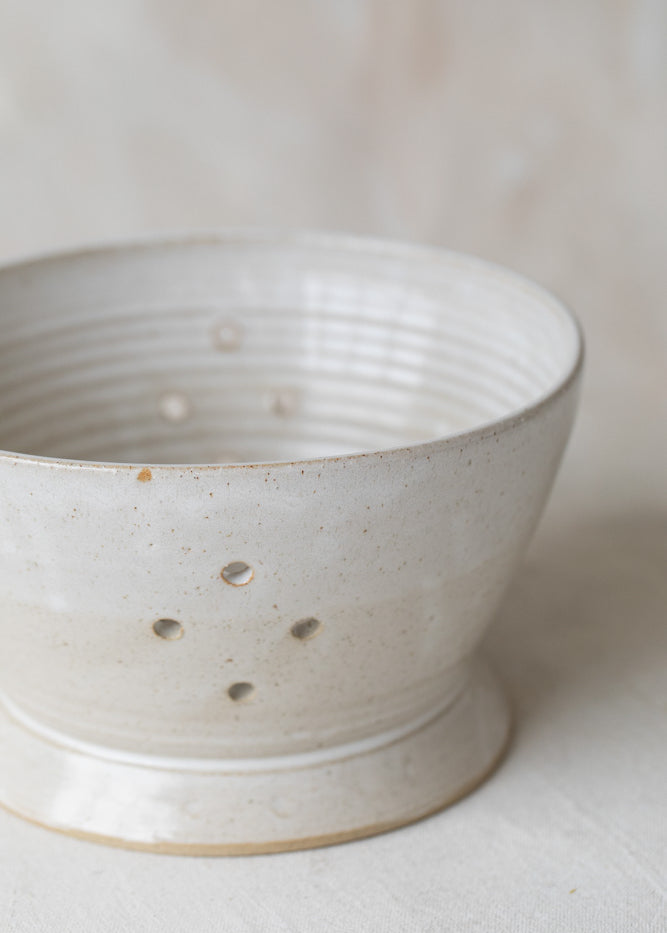 ceramic_colander-3.jpg