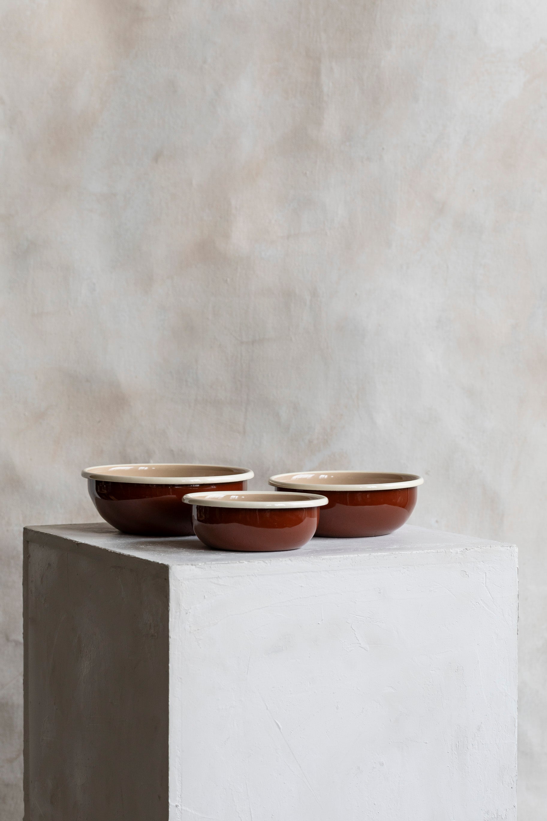 Enamel Nesting Bowl Set