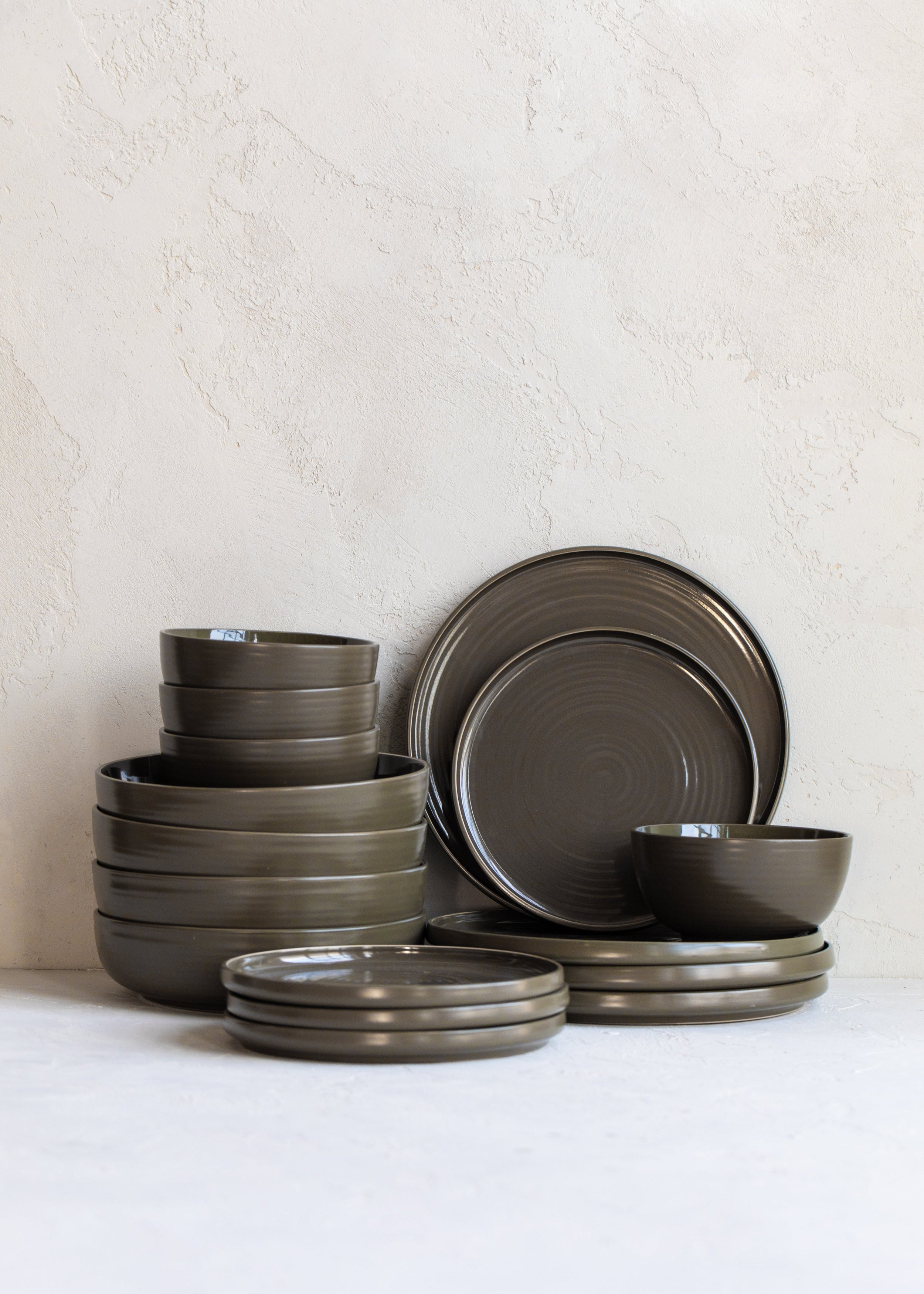 essential_dinnerware_olive.jpg