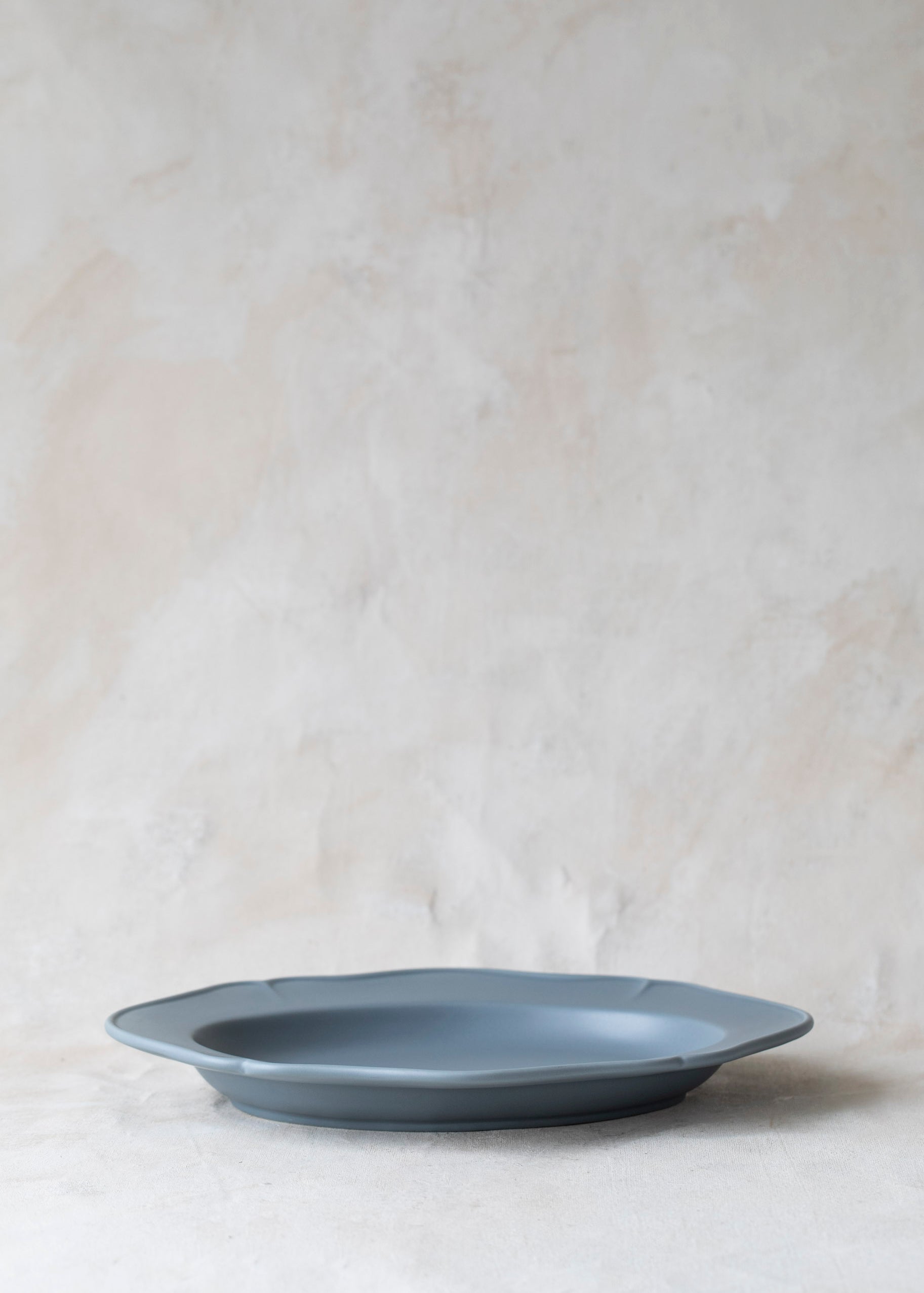 festone_oval_serving_platter-5_cbcc7f6e-4ee6-464e-88f7-a083d05be8d0.jpg