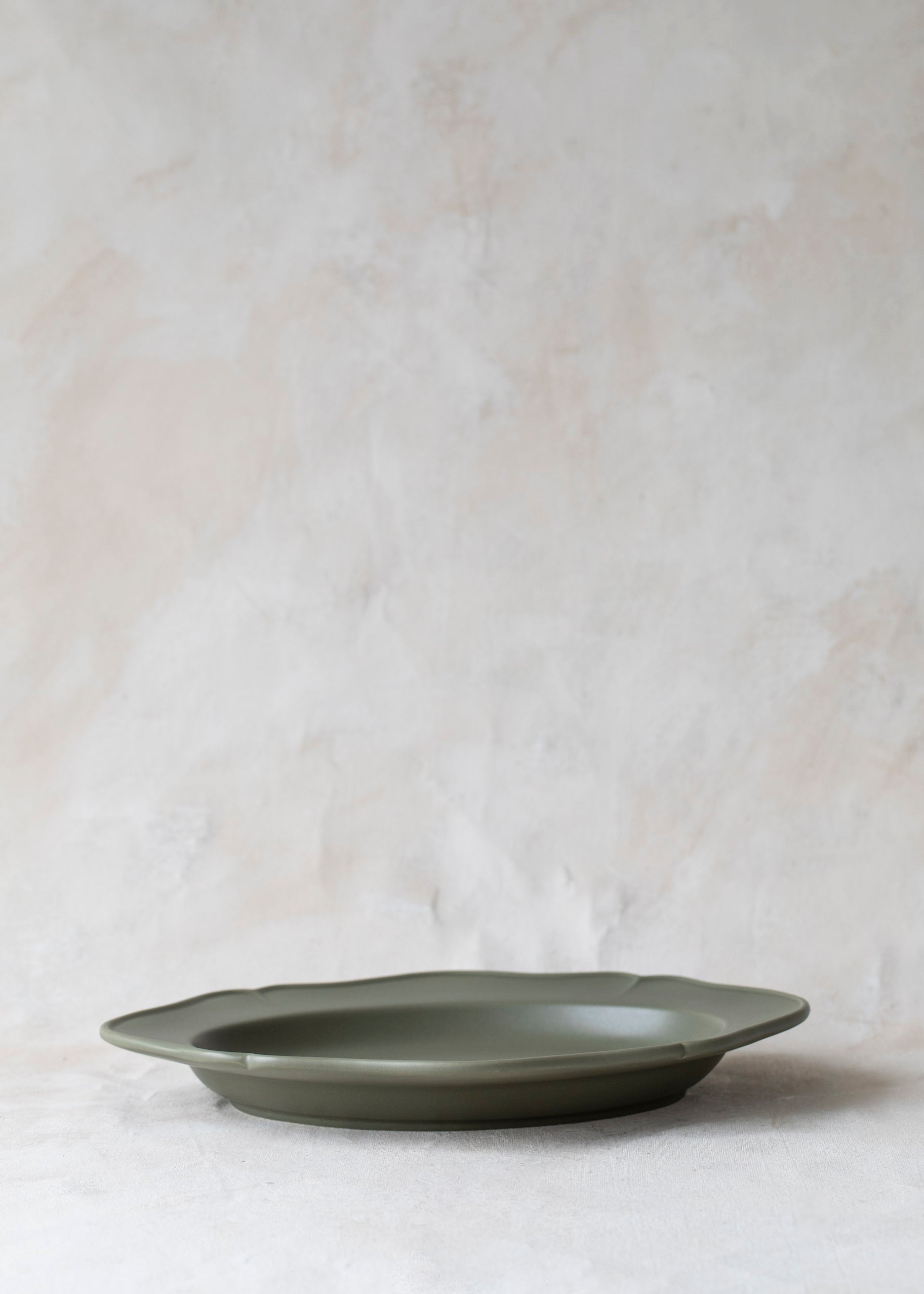festone_oval_serving_platter-6_5efda91e-be53-4328-a2a6-aa0b261a49ff.jpg