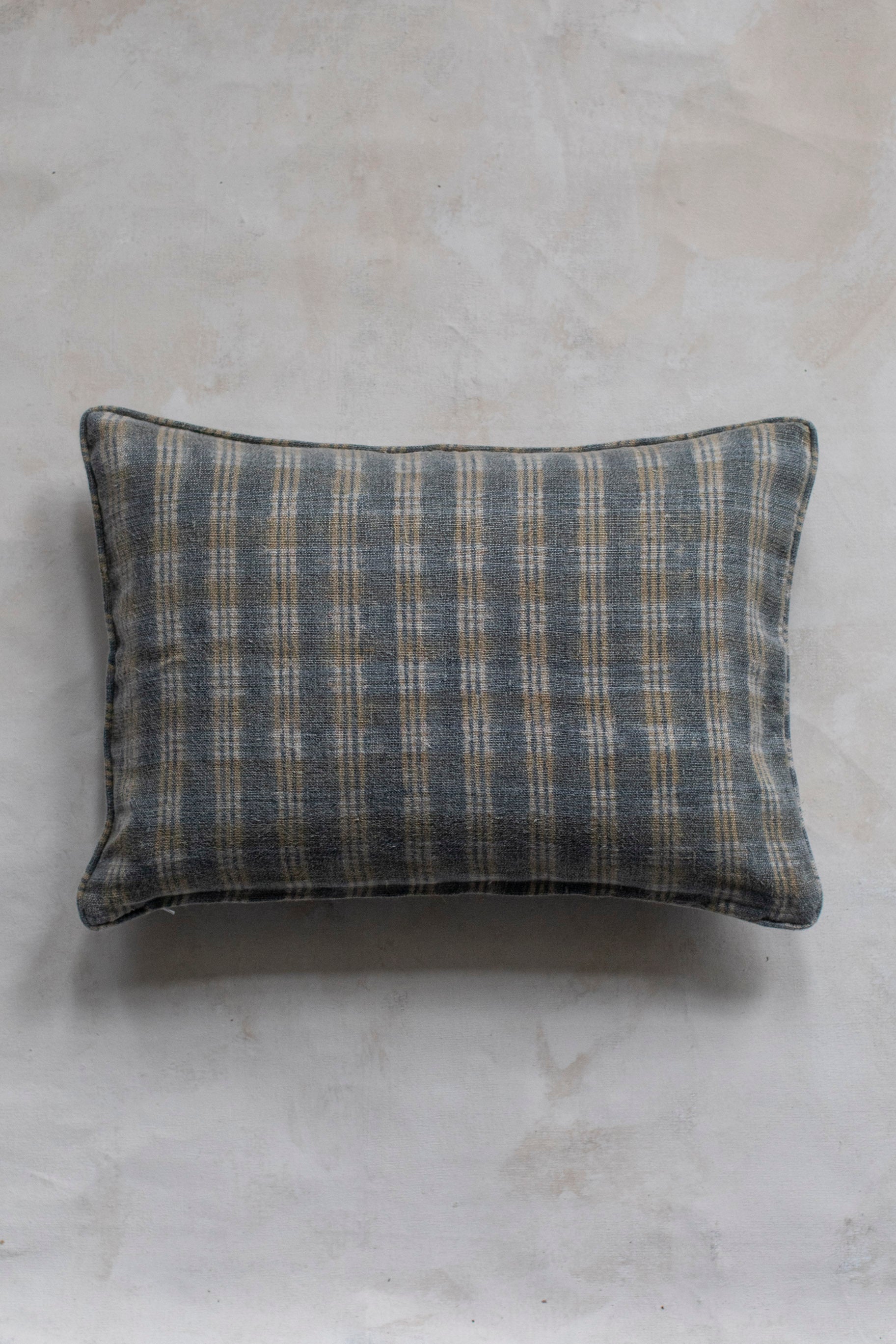 VIntage Linen Lumbar Pillow - Double Sided
