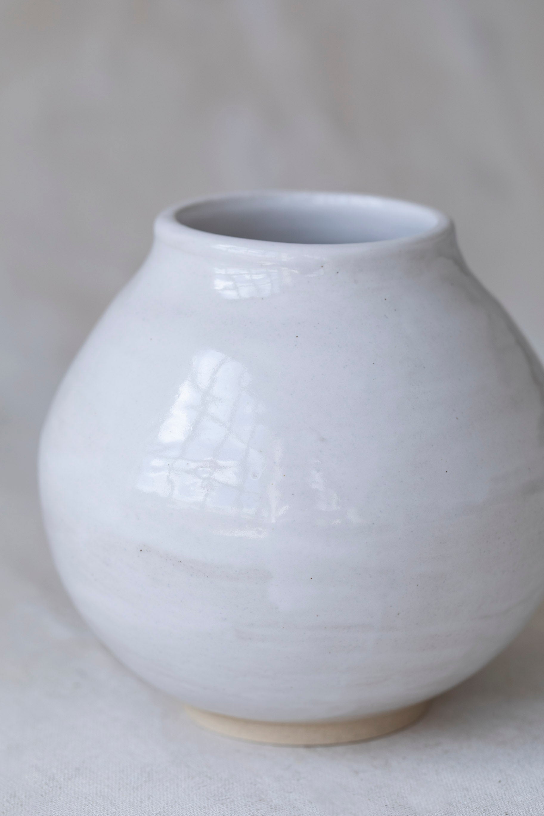 Small Glossy Moon Vase