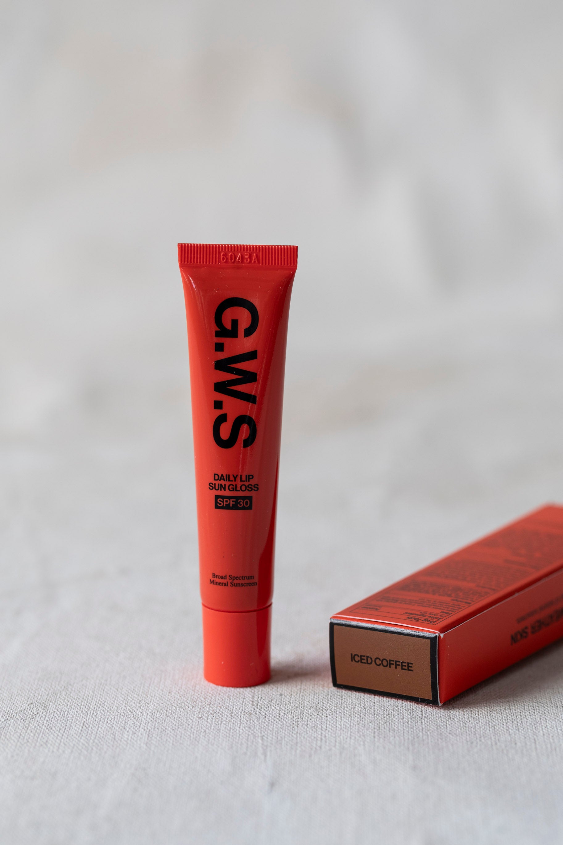 Daily Lip Sun Gloss SPF30  in Iced Coffee