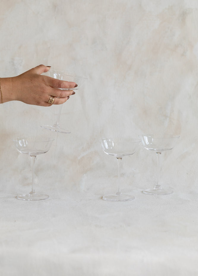 grace_champagne_coupes-2.jpg