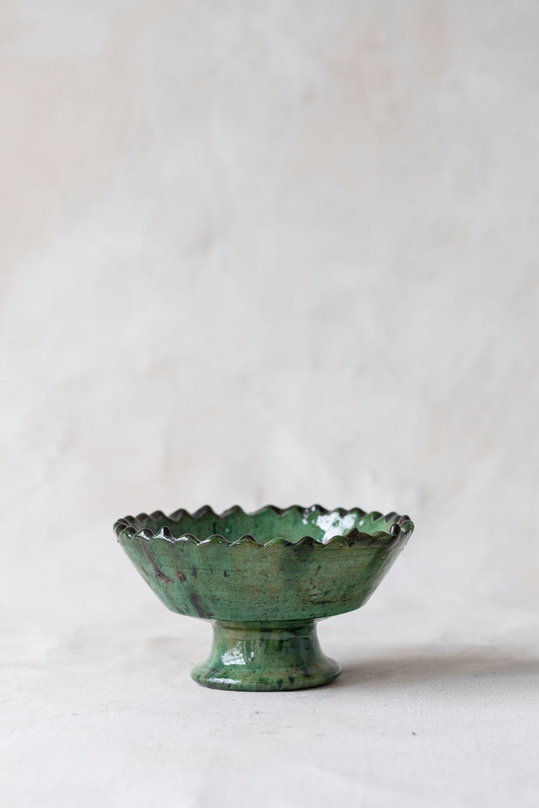 Green Tamegroute Jagged Edge Pedestal Bowl