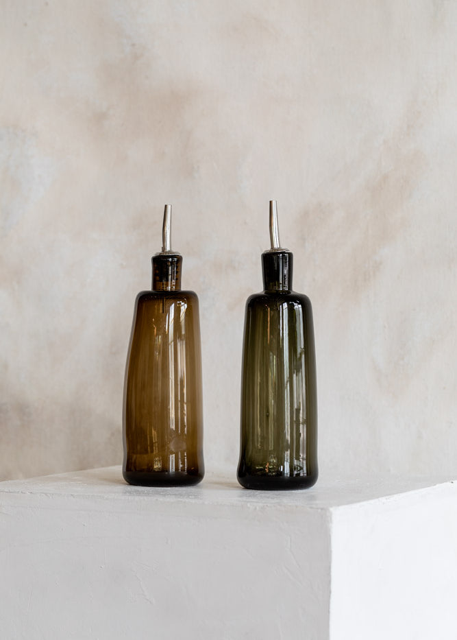 hand_blown_glass_oil_cruet-2_e05fa6b3-a145-4ee6-9dc5-36b39a389ea7.jpg