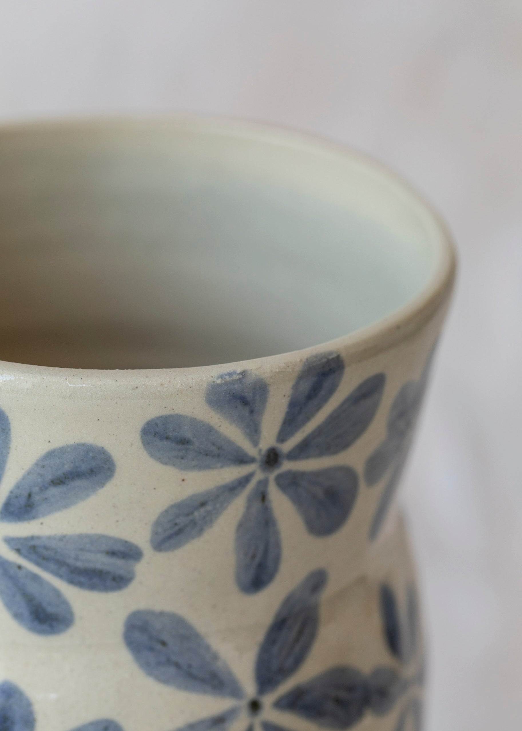 handbuilt_flower_vase-5.jpg