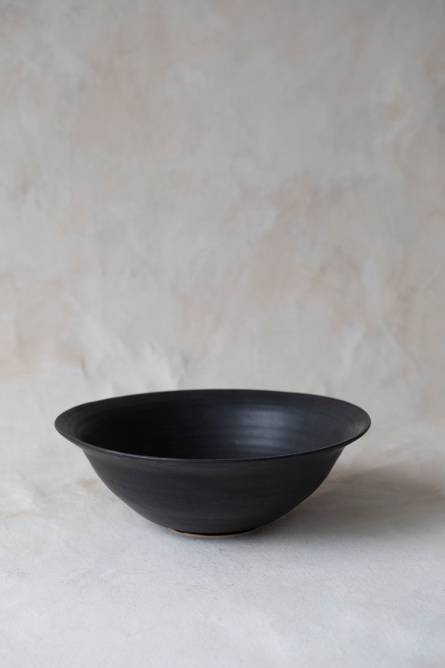 Large Flared Bowl in Black
