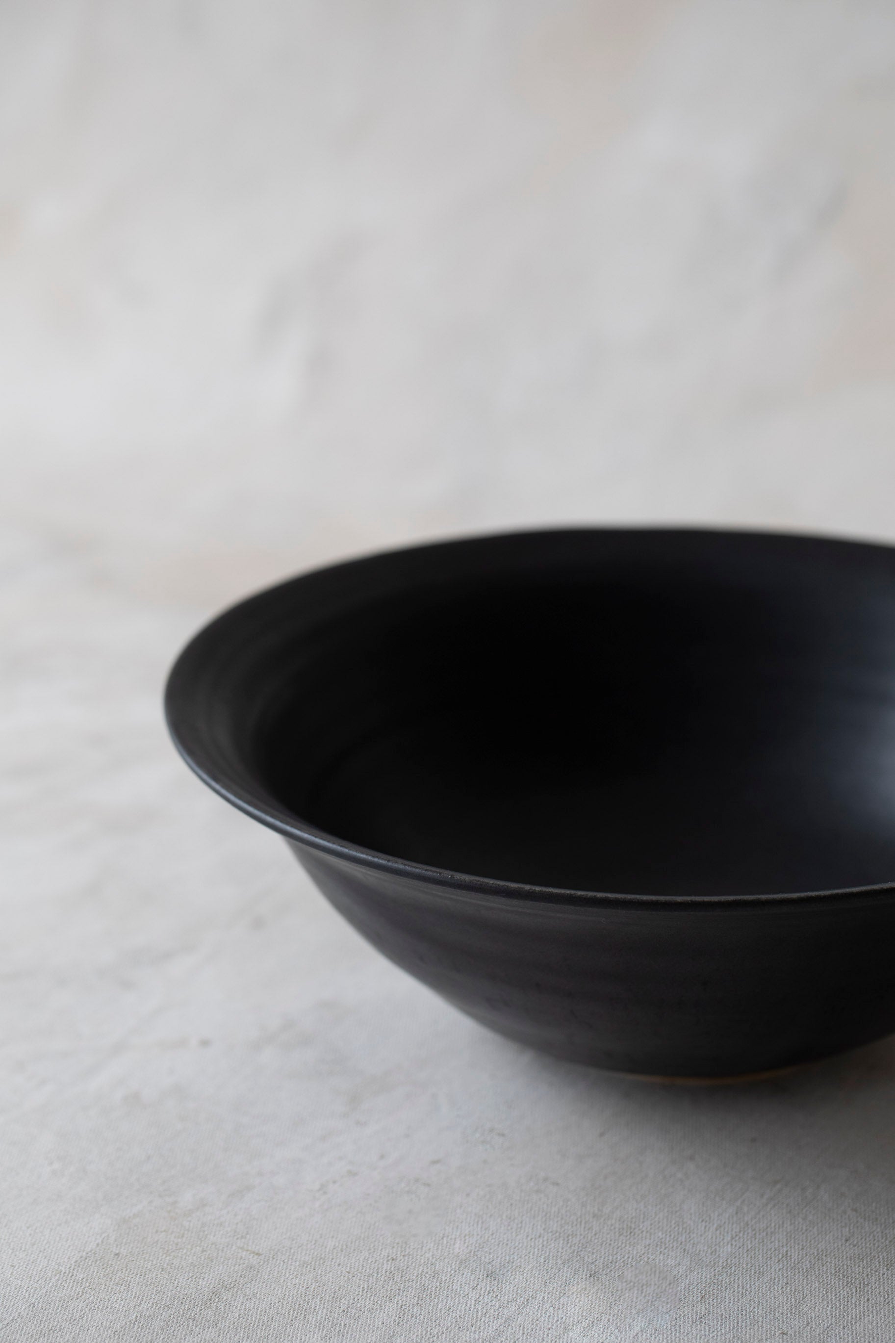 Large Flared Bowl in Black
