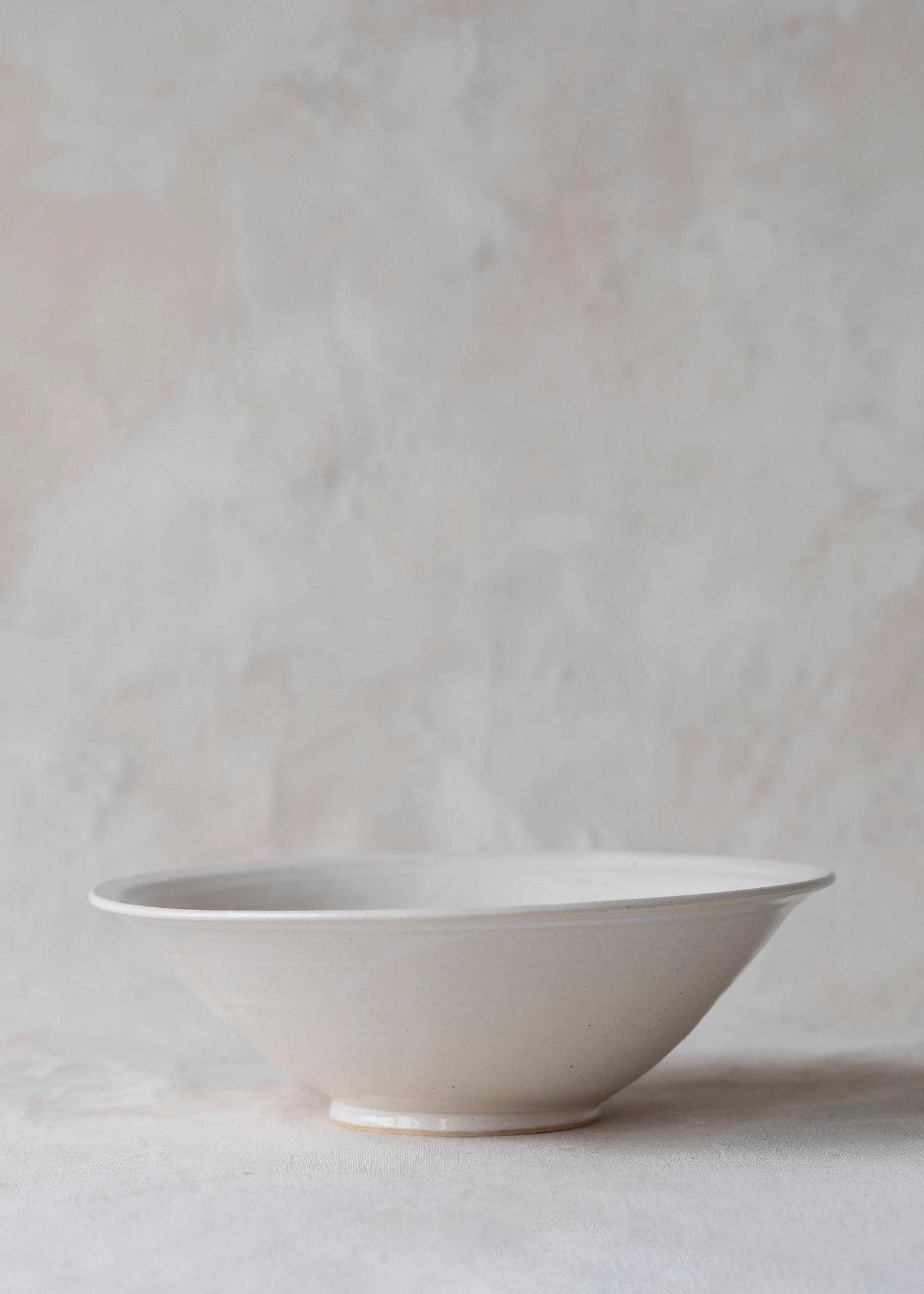 lagre_flared_serving_bowl_white-3.jpg