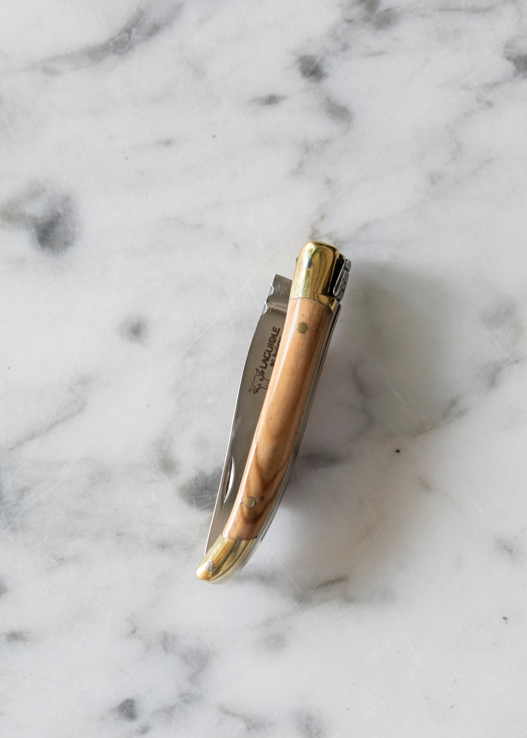laguiole_en_aubrac_olivewood_mini_pocket_knife-2.jpg
