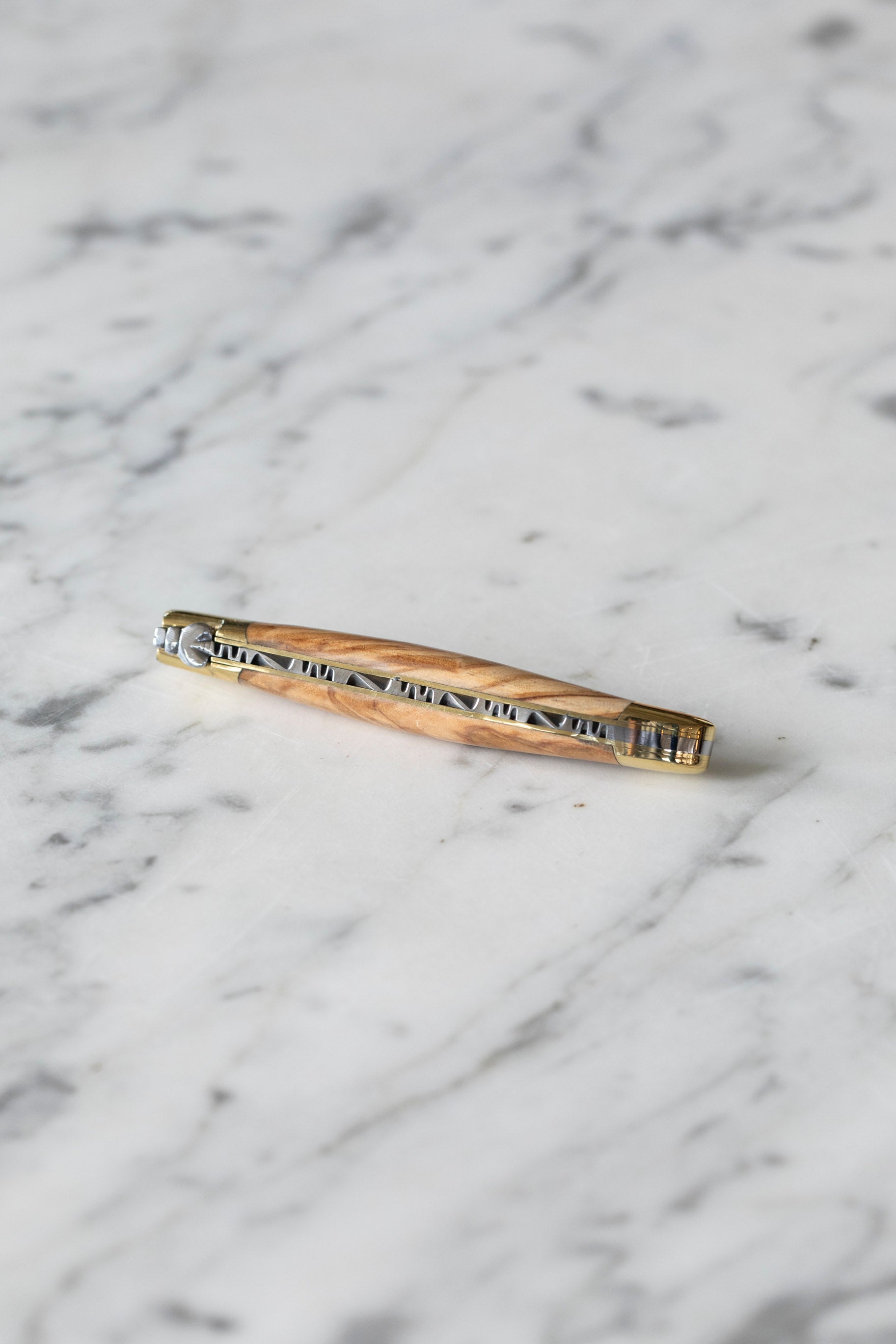 Laguiole en Aubrac Multipurpose Knife in Olivewood