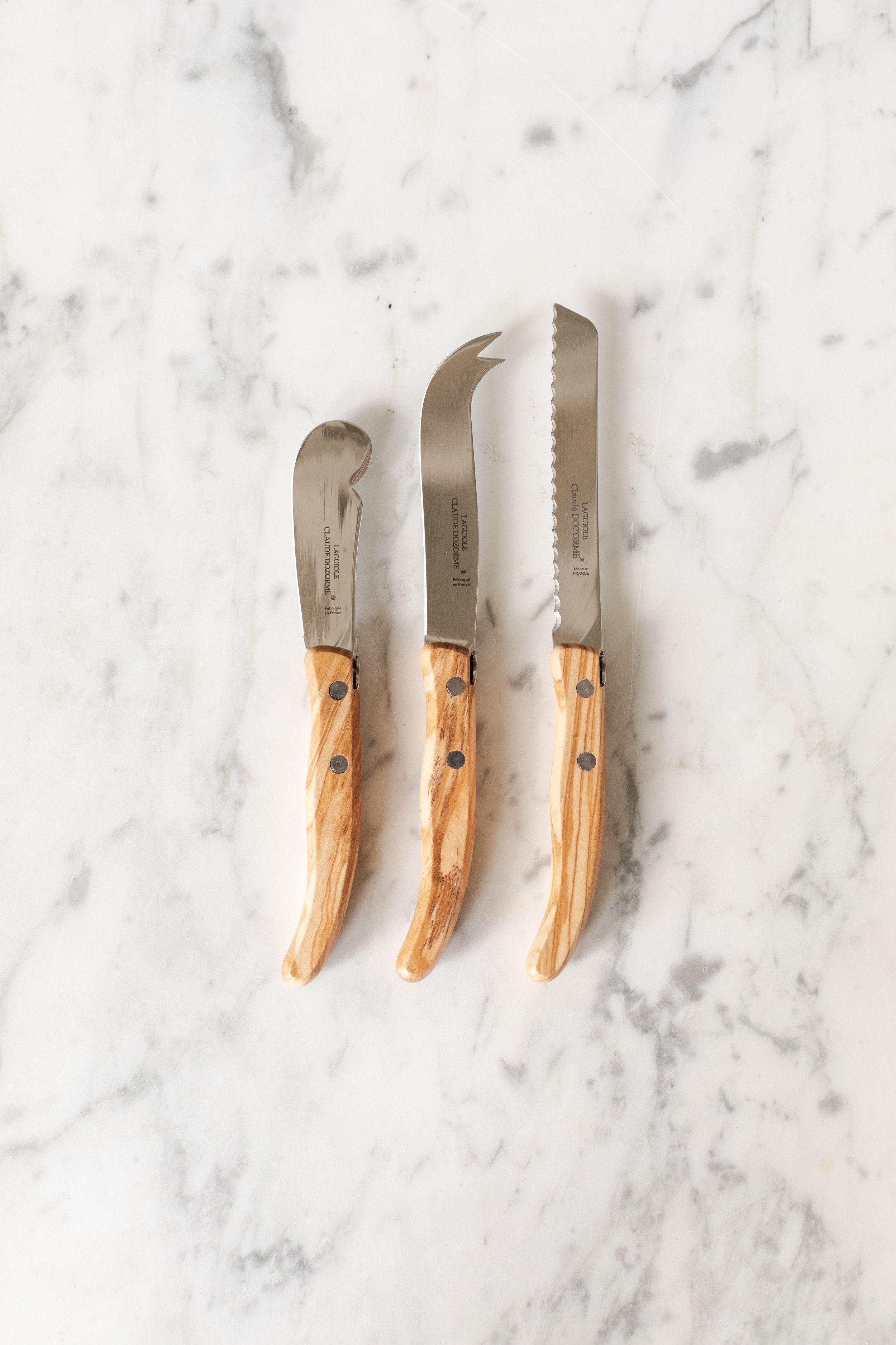 CLAUDE DOZORME ヨール ラギオール カトラリー セット Claude Dozorme Laguiole Cheese Knife Set — Olive Wood | Hoppe Shoppe