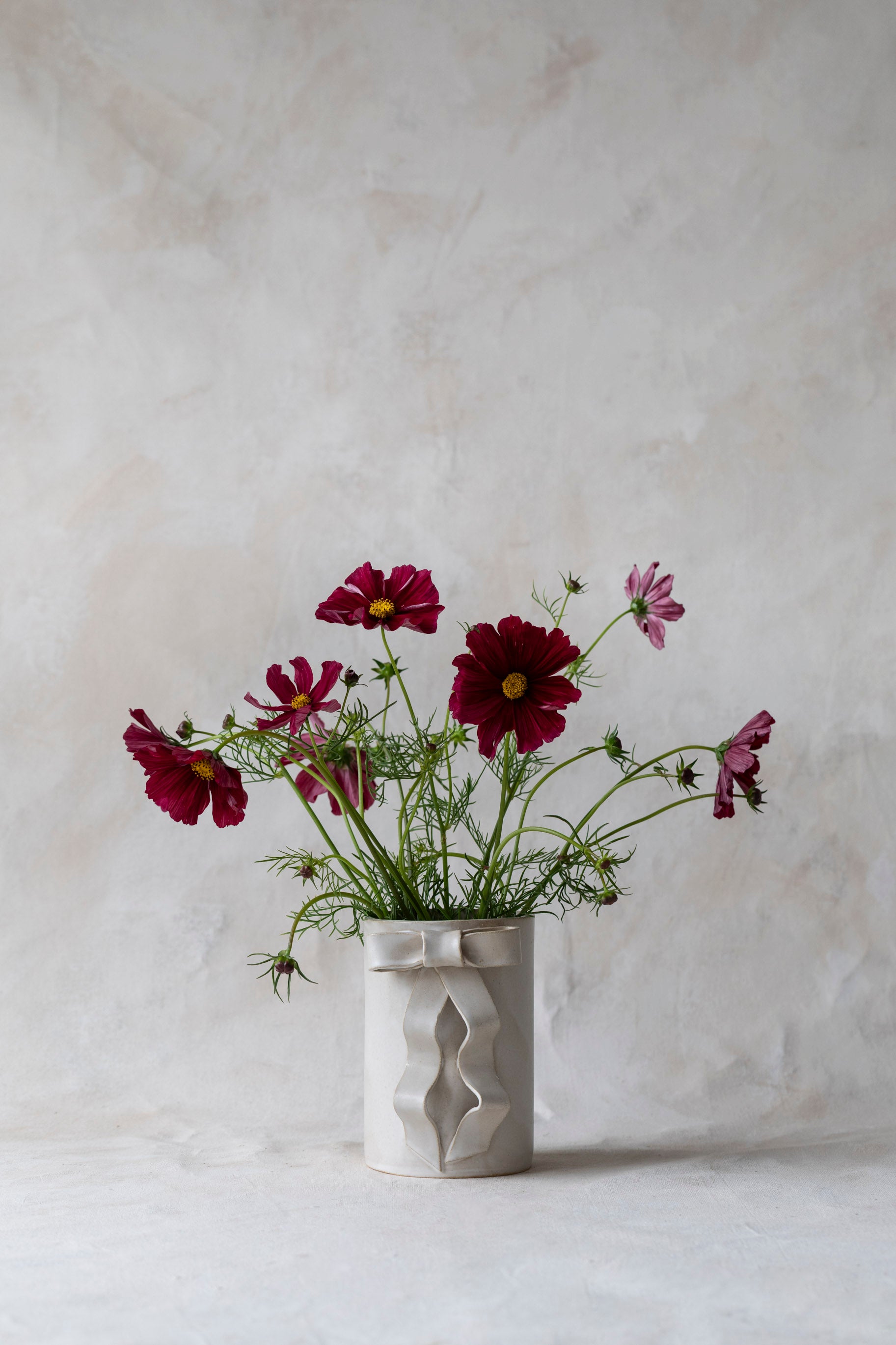 Ribbon Bow Vase