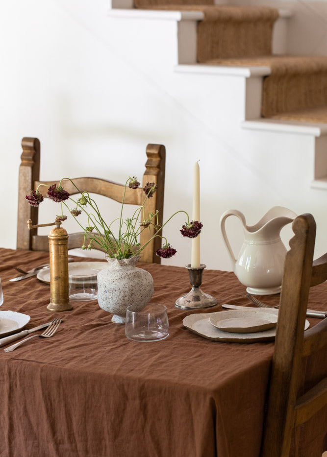 linen_tablecloth_mocha.jpg