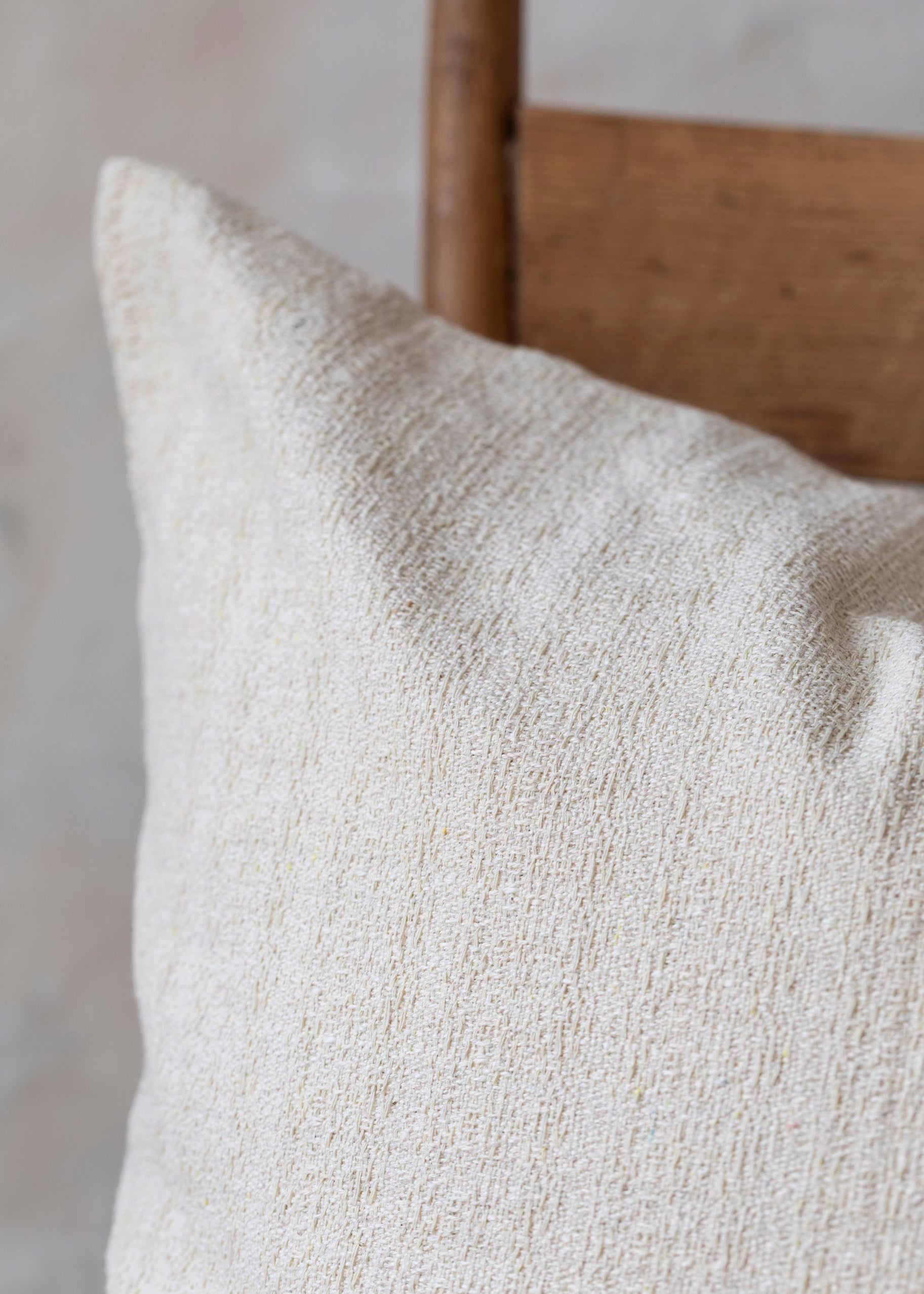 modern_jacquard_weave_pillow_cover_ivory.jpg