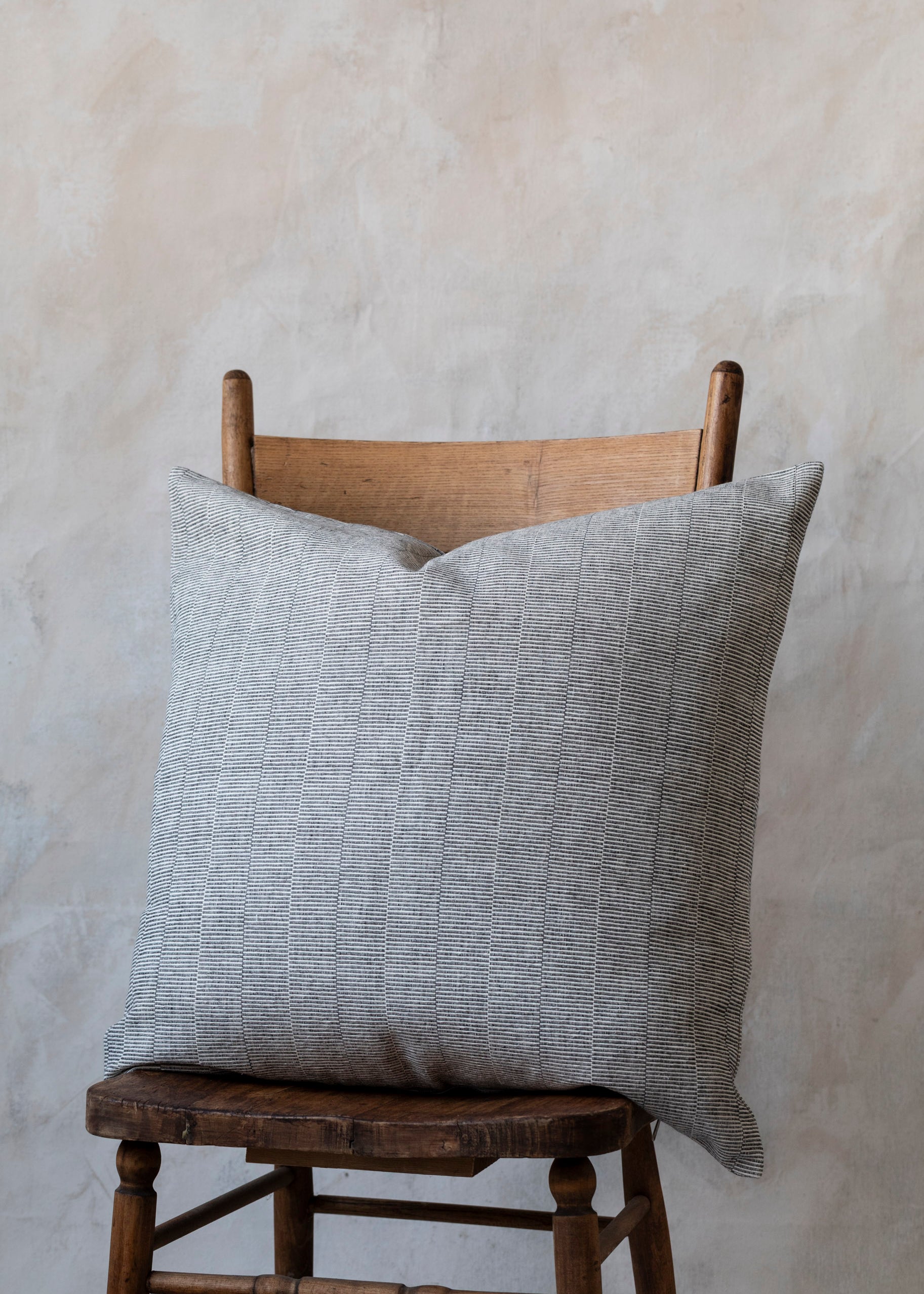 modern_textured_pillow_cover_gray-2.jpg
