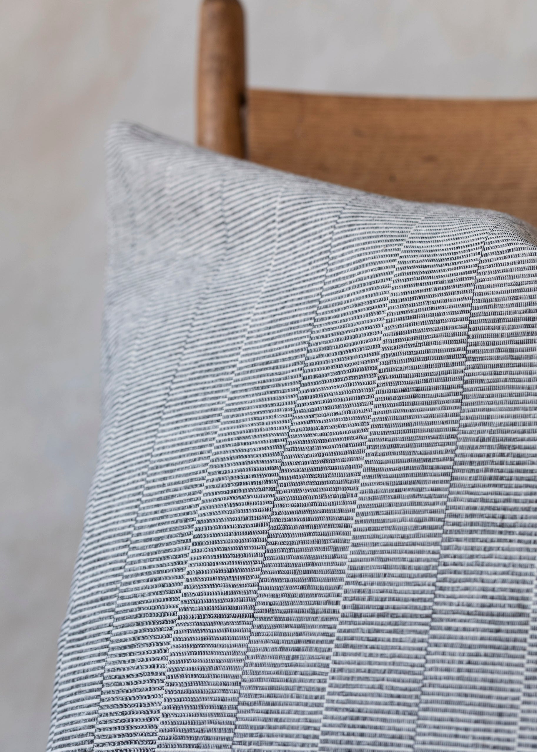 modern_textured_pillow_cover_gray.jpg