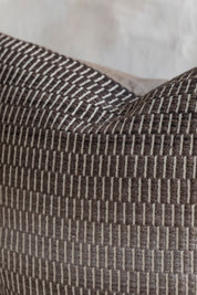 Textured Melange Ombre Pillow Cover in Cacao