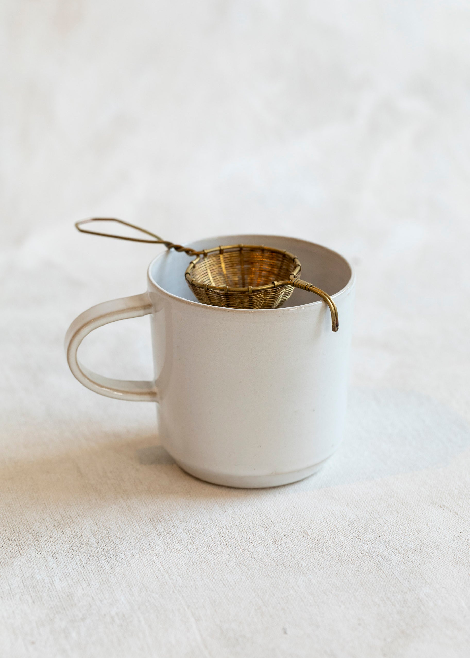 petite_brass_basket_tea_strainer.jpg