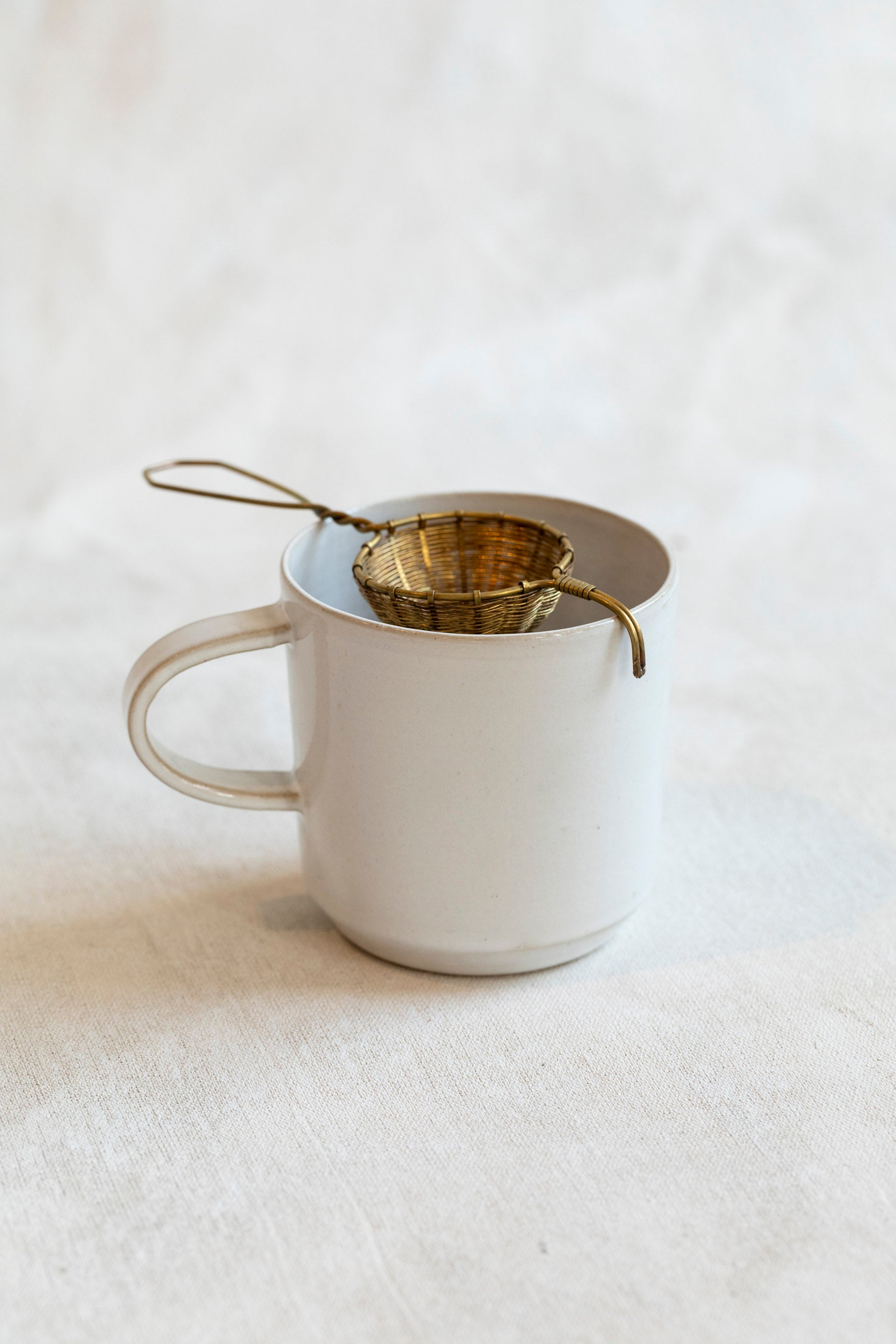 petite_brass_basket_tea_strainer.jpg