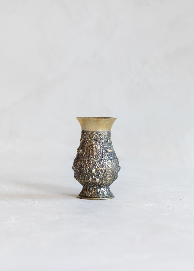 re-edit_vintage_bronze_detailed_vase-2.jpg