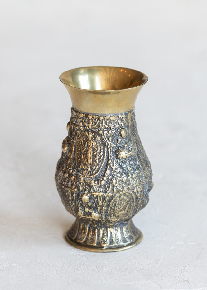 re-edit_vintage_bronze_detailed_vase-3.jpg