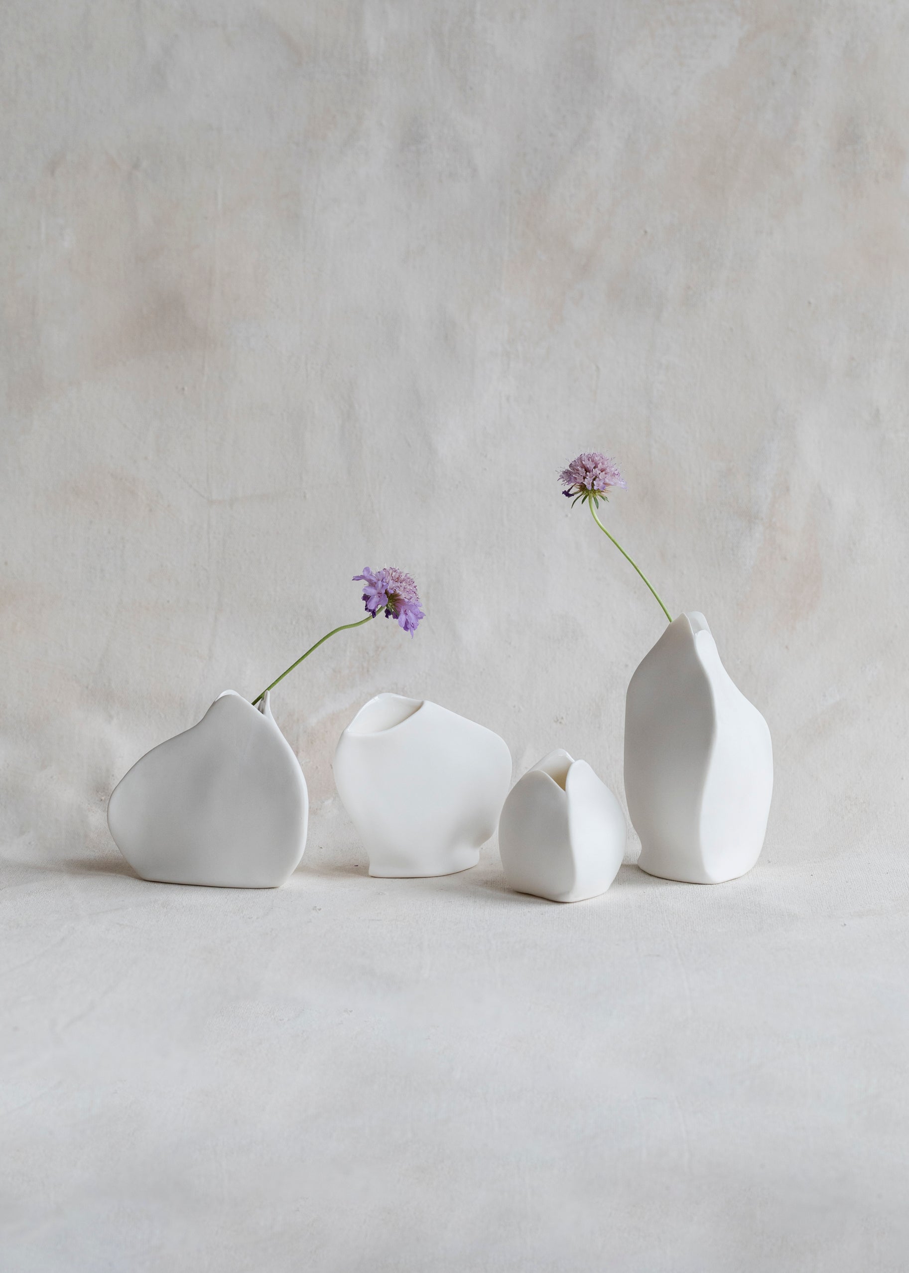 roos_van_de_velde_imperfect_vases.jpg