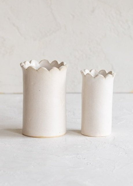 scallop_edge_vase.jpg