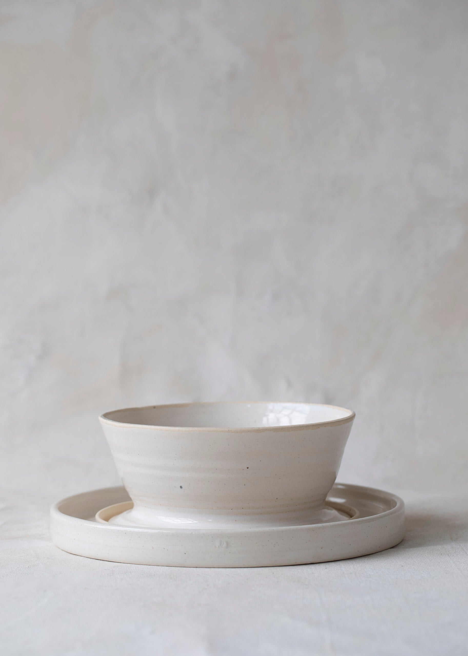 serveware_pedestal_white.jpg