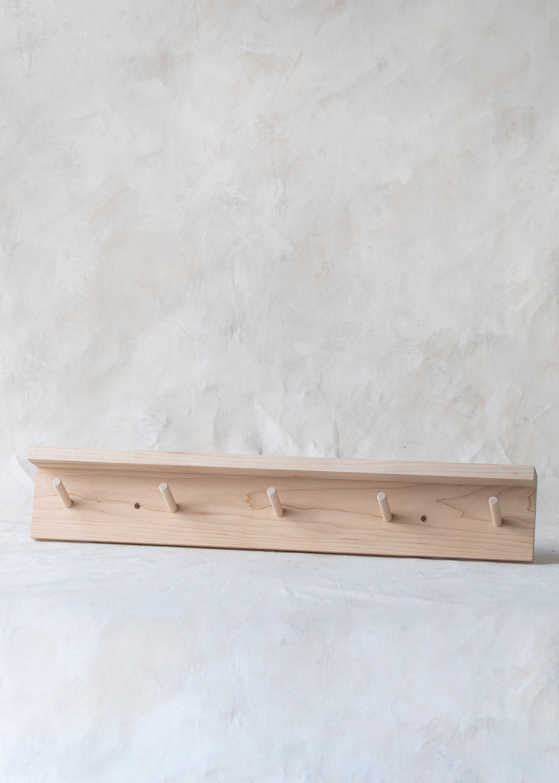shelf_peg_rail.jpg