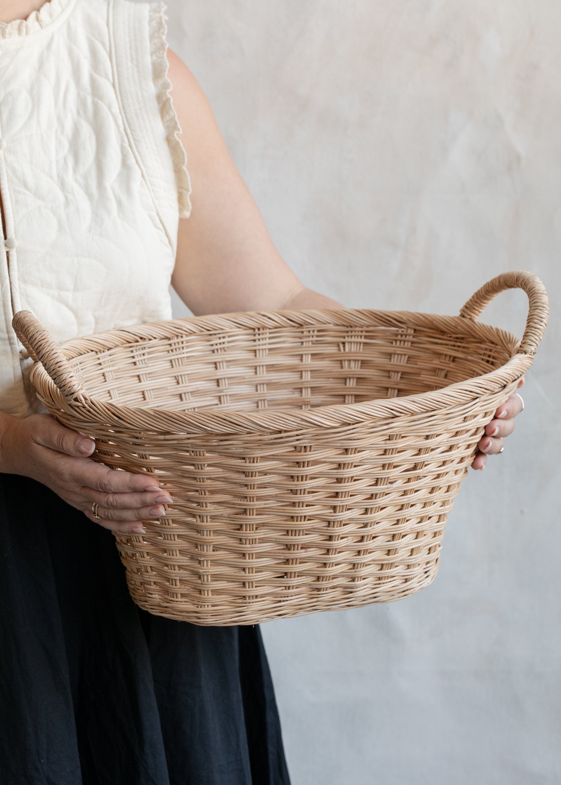 small_oval_basket.jpg